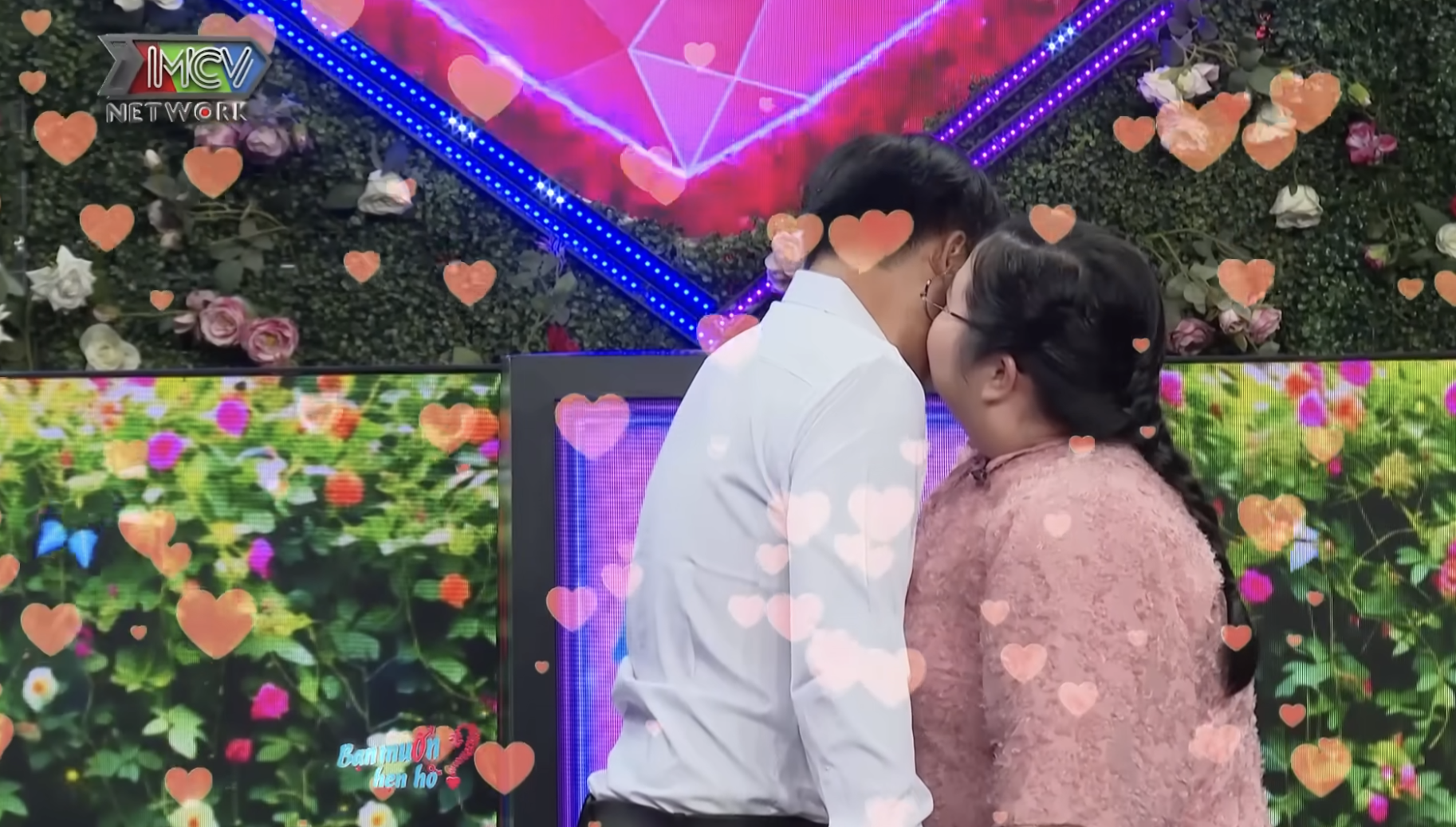 Nữ chính 35 tuổi chủ động chinh phục người đàn ông nhút nhát trên show hẹn hò- Ảnh 5. Nữ chính 35 tuổi chủ động chinh phục người đàn ông nhút nhát trên show hẹn hò- Ảnh 5.