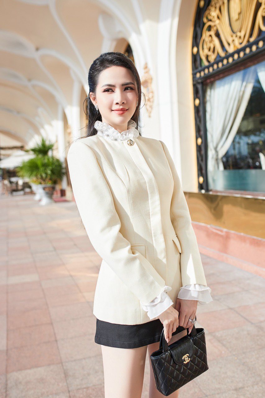 Hoa hậu Phan Thị Mơ hỗ trợ các em nhỏ khó khăn vì lý do đặc biệt- Ảnh 2. Phan Thị Mơ cho biết nhờ tuổi thơ khó khăn nên cô luôn cân nhắc kỹ để không bị vấp ngã