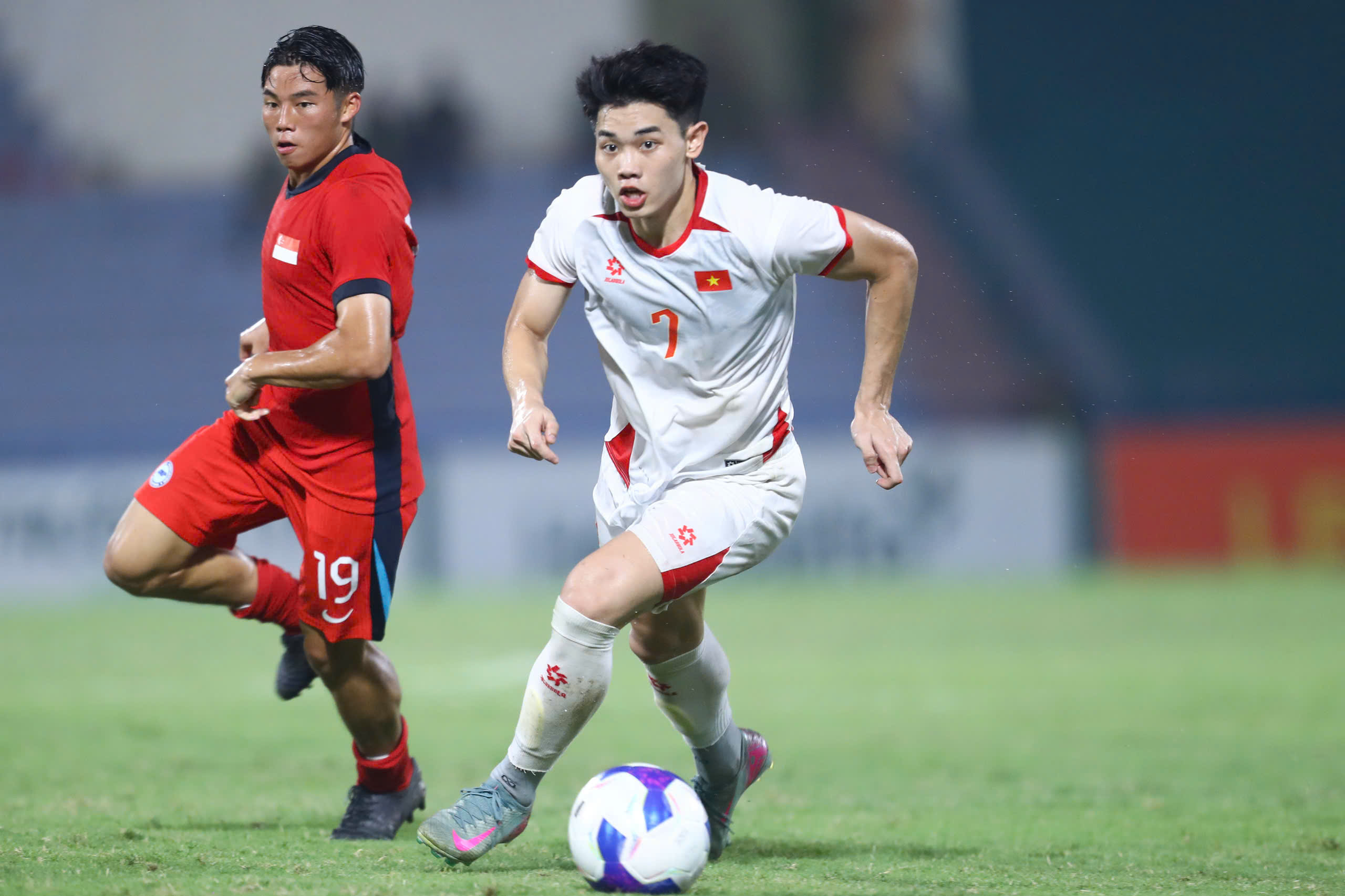 Chân sút nội 'im ắng' ở V-League: Xuân Son mới ở đâu, thầy Kim đang tìm- Ảnh 3.