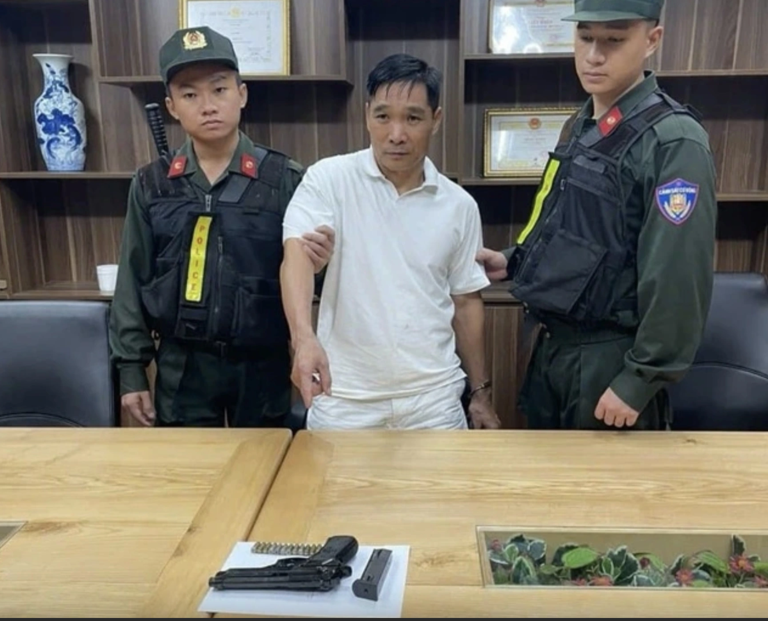 Trùm giang hồ Bình 'Kiểm' tiếp tục hầu tòa- Ảnh 1. Trùm giang hồ Bình 'Kiểm' tiếp tục hầu tòa- Ảnh 1.