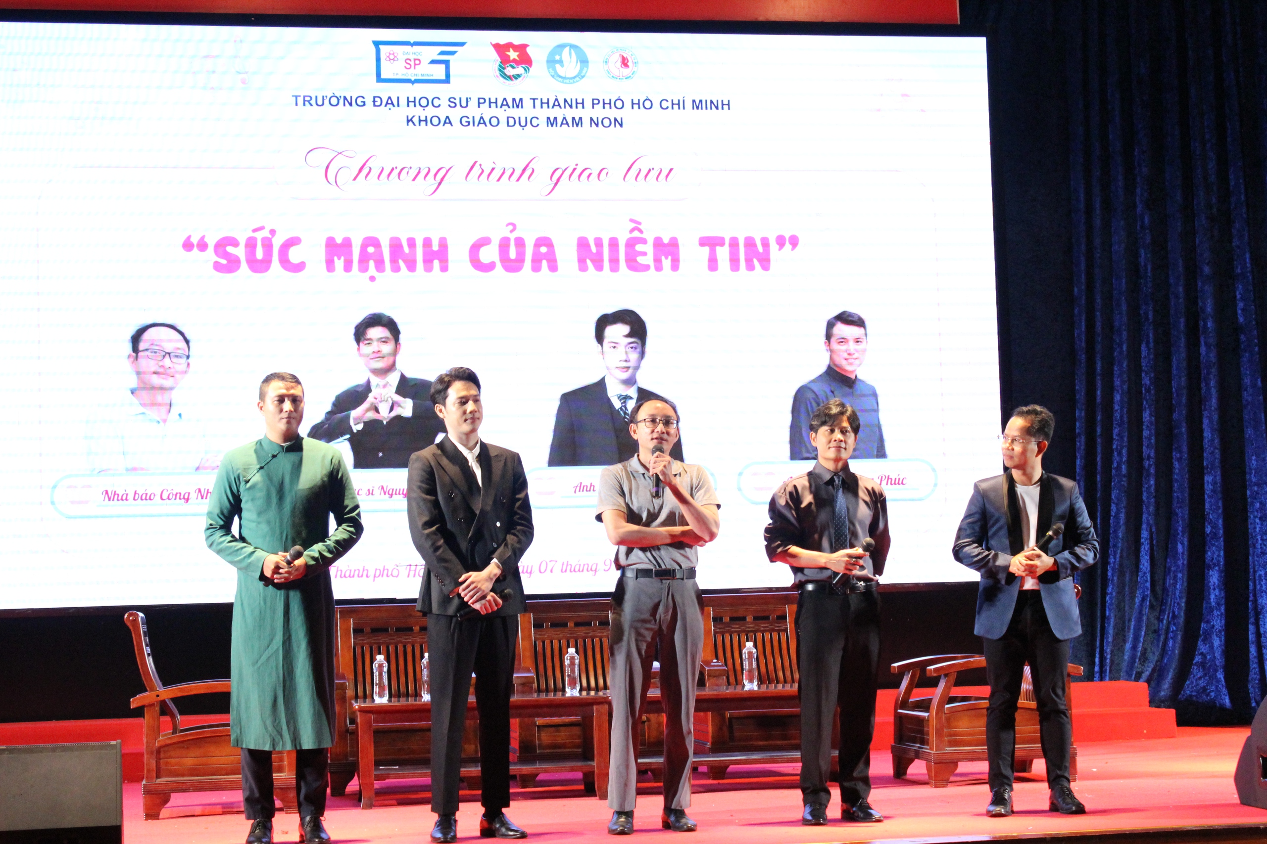 Chàng trai duy nhất vừa trúng tuyển khoa Giáo dục mầm non  - Ảnh 5.