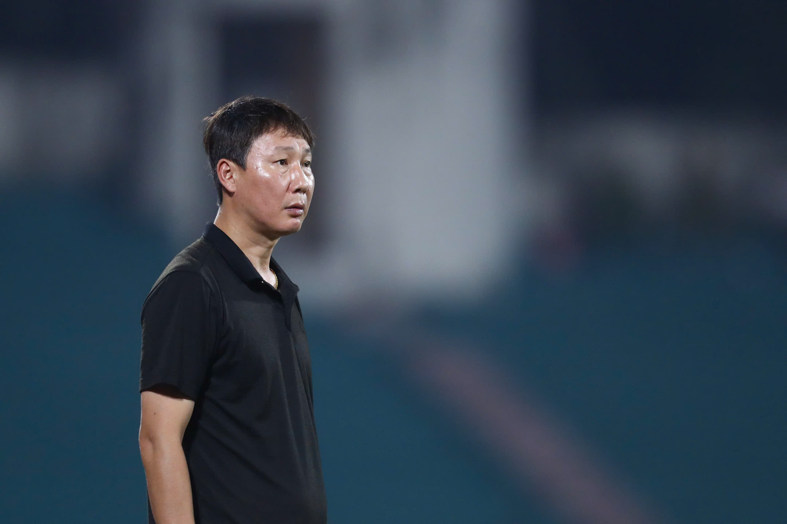 Tim Vietnam U.23: Pelatih Kim Sang-sik berani membuat kesalahan dan tahu cara memperbaikinya - Foto 2. Đội U.23 Việt Nam: HLV Kim Sang-sik dám… sai và biết cách sửa- Ảnh 2.
