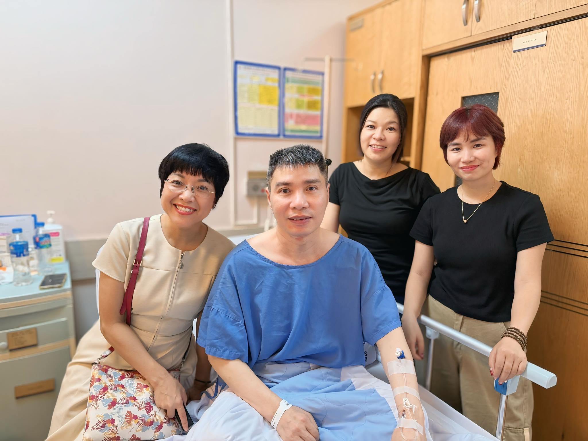 Sức khỏe NSND Công Lý sau khi nhập viện phẫu thuật - Ảnh 1.
