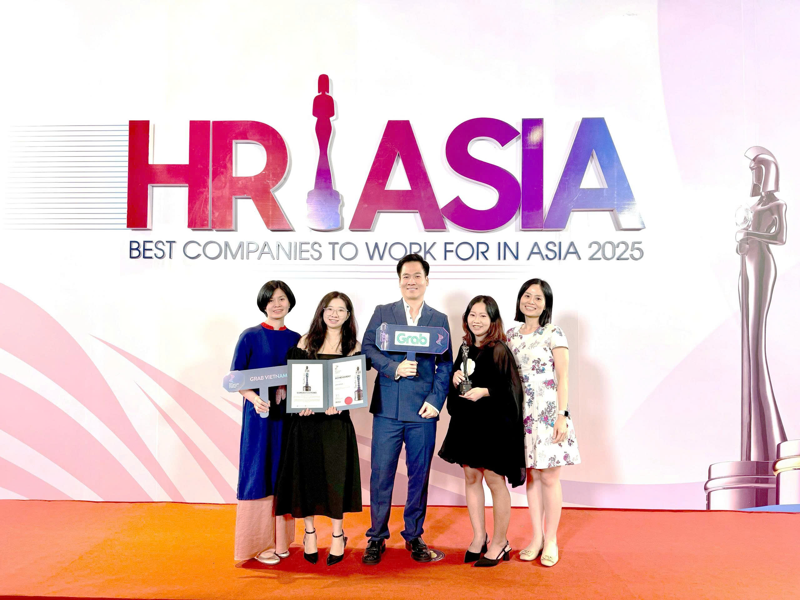 Grab Việt Nam nhận giải thưởng 'nơi làm việc tốt nhất Châu Á năm 2025' - Ảnh 1.