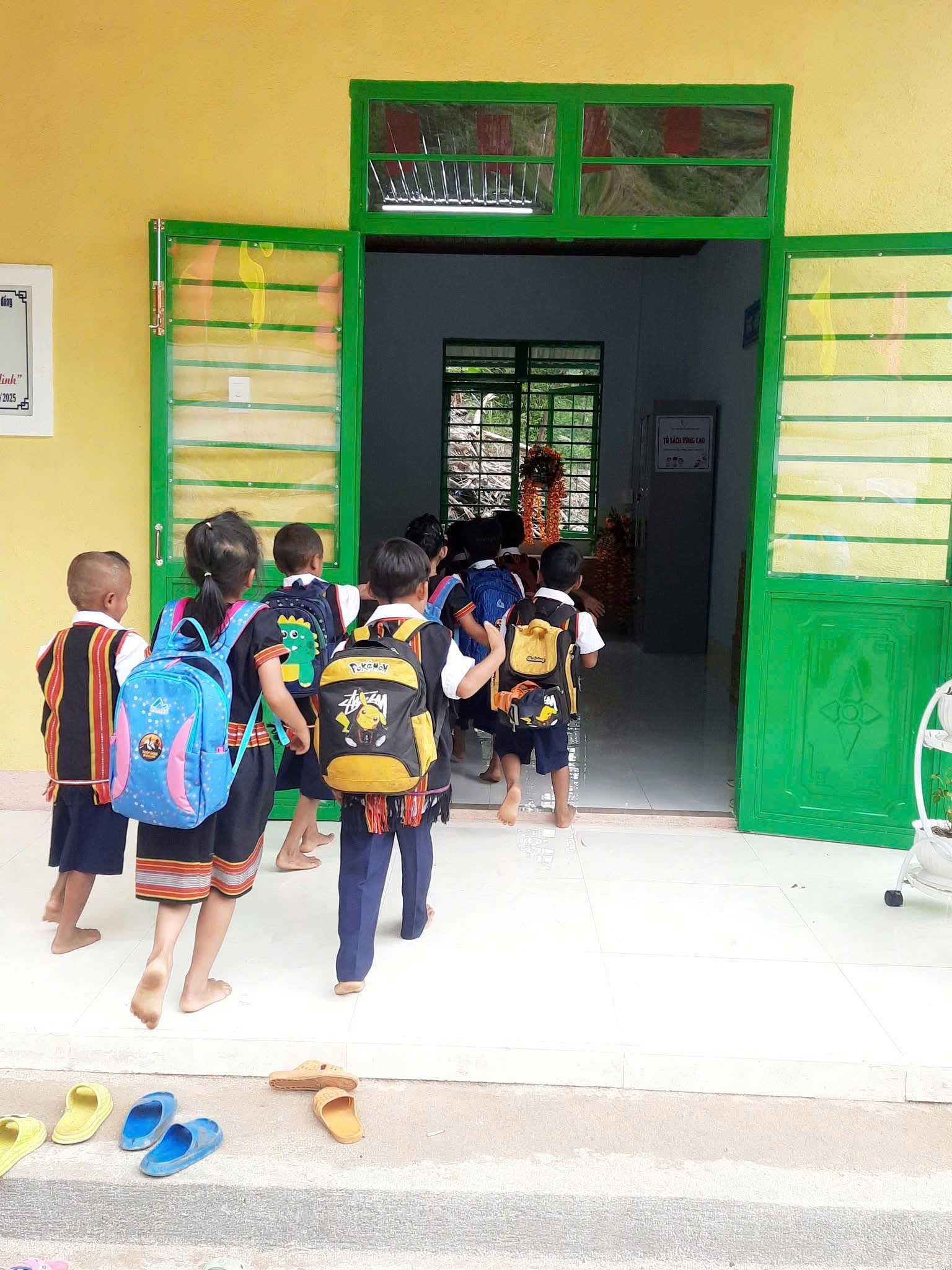 Hạnh phúc nhỏ trên đỉnh núi Ngọc Linh - Ảnh 7.