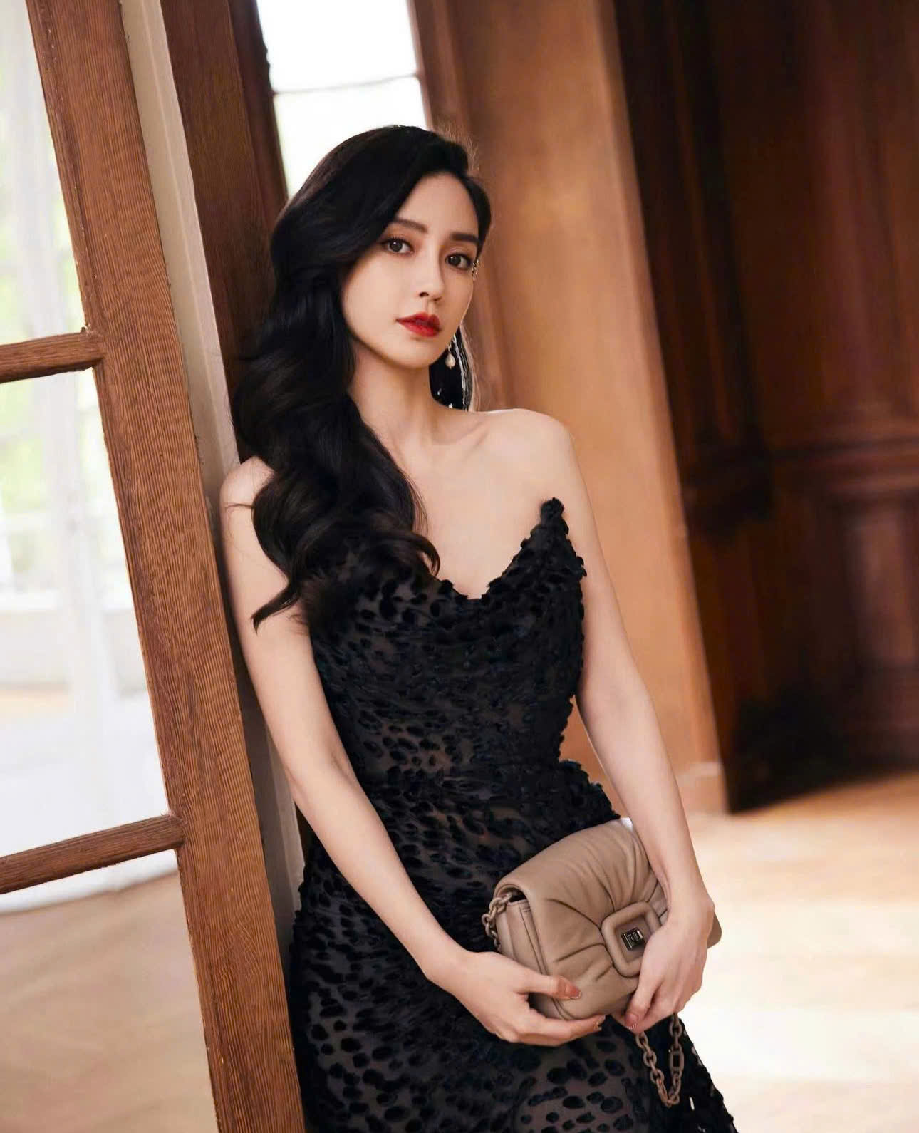 Angelababy bị réo tên khi Lưu Diệc Phi và Dương Mịch tranh vị trí trung tâm - Ảnh 3.