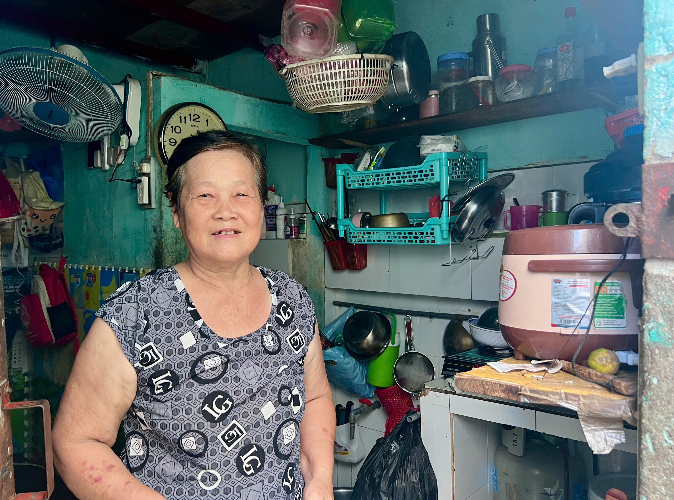 'Mái ấm rẻ nhất TP.HCM', chủ trọ tiết lộ lý do gần 10 năm không tăng giá- Ảnh 4.