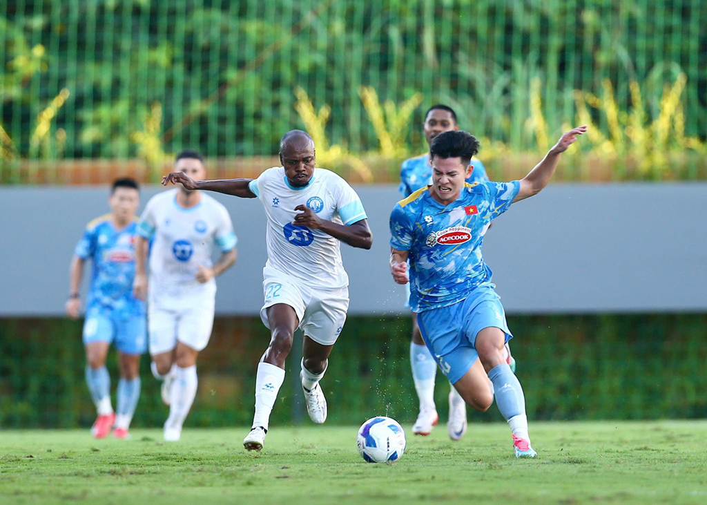 ベトナムチームがキム監督不在の時 - 写真1。 Khi đội tuyển Việt Nam vắng thầy Kim- Ảnh 1.