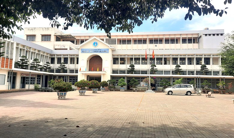 Lam Dong-provinsen etablerade Xuan Huong Primary and Secondary School för att tillgodose elevernas behov - Foto 2. Tỉnh Lâm Đồng thành lập Trường TH - THCS Xuân Hương phục vụ nhu cầu học sinh - Ảnh 2.