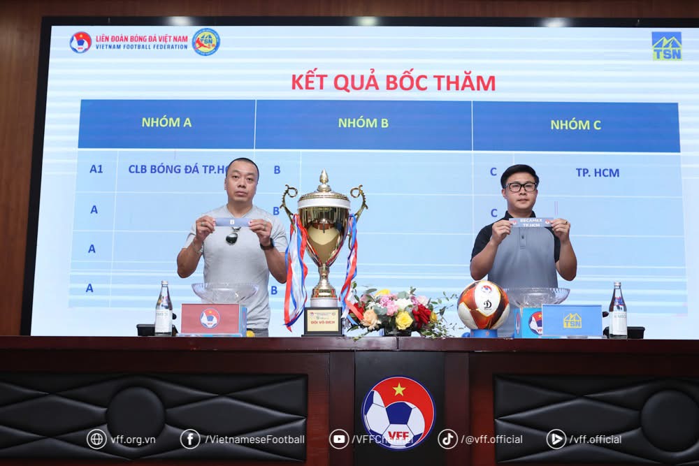 U.17 HAGL vs Hanoi in the opening match of the 2025 Thai Son Nam National U.17 Cup - Photo 3. U.17 HAGL đấu Hà Nội trận mở màn giải U.17 quốc gia Cúp Thái Sơn Nam 2025 - Ảnh 3.