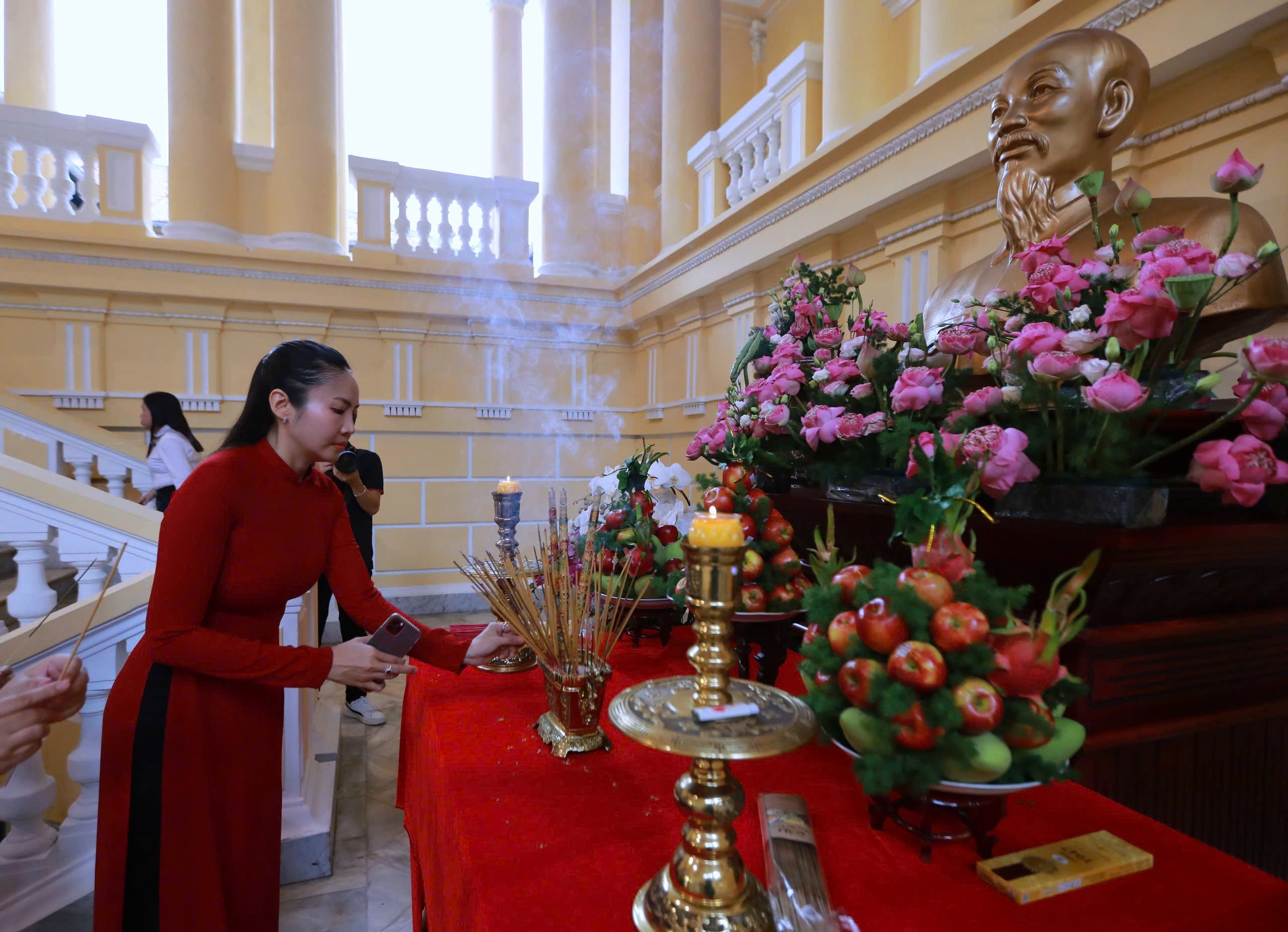 Chánh án Lê Thanh Phong: Phát huy truyền thống 'phụng công, thủ pháp, chí công vô tư'- Ảnh 5. Chánh án Lê Thanh Phong: Phát huy truyền thống 'phụng công, thủ pháp, chí công vô tư'- Ảnh 5.