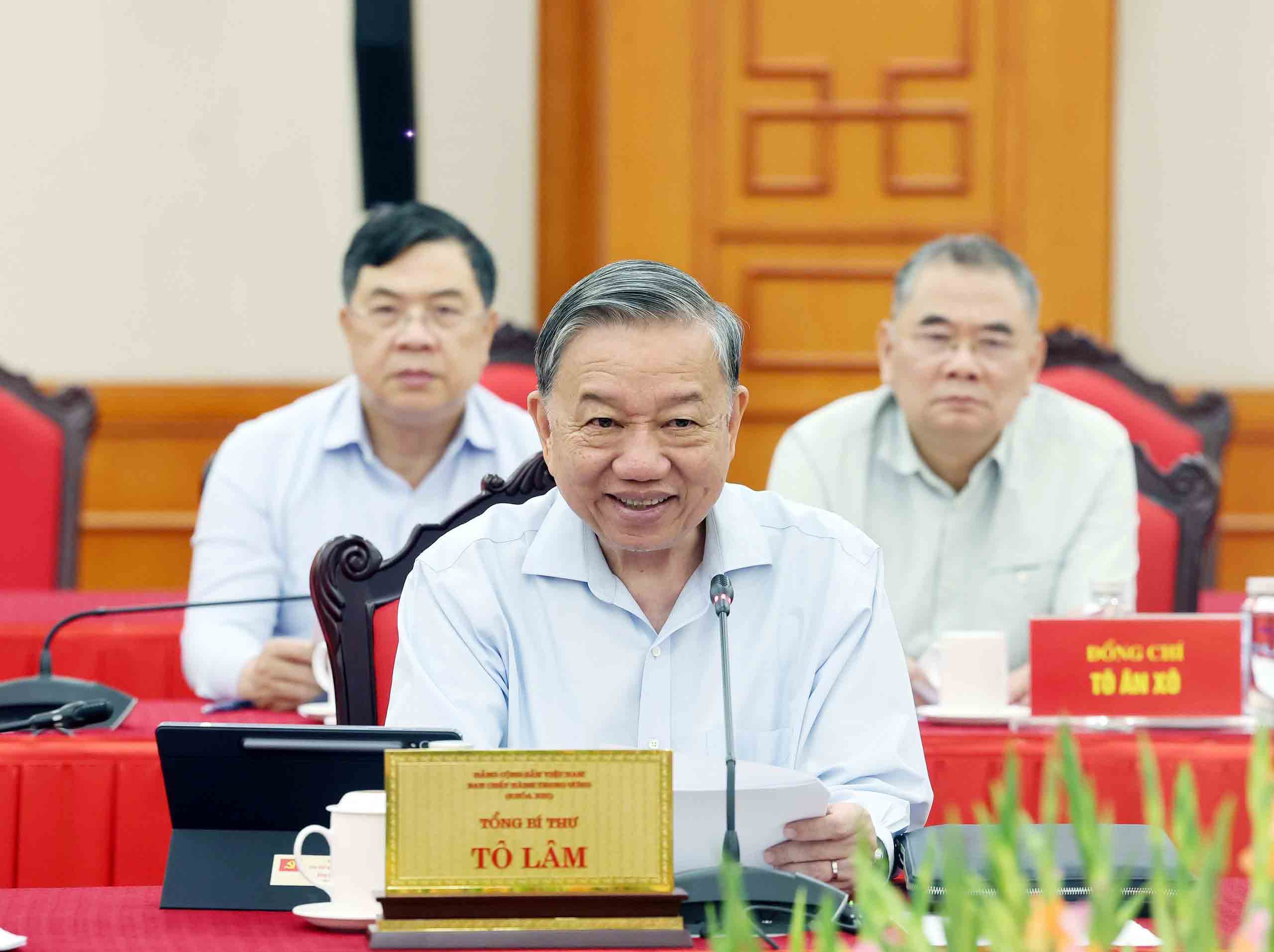 Công an nhân dân vì Đảng, vì dân- Ảnh 2.