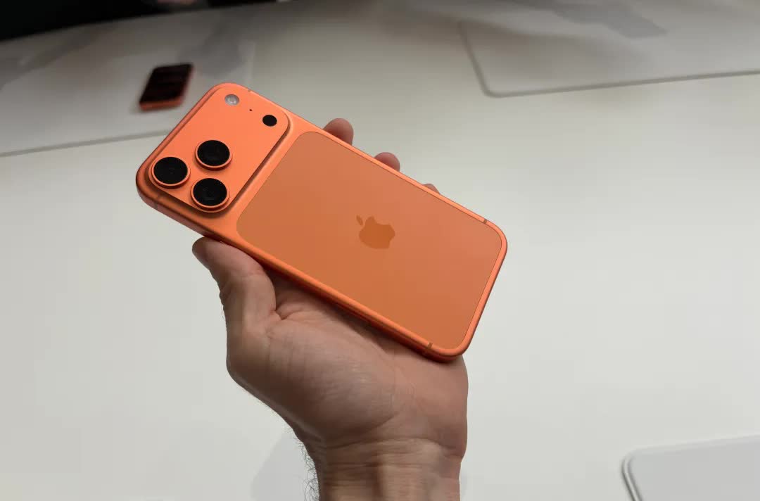 iPhone 17 Pro ra mắt với bộ nhớ trong lên đến 2 TB, giá không tăng - Ảnh 1.