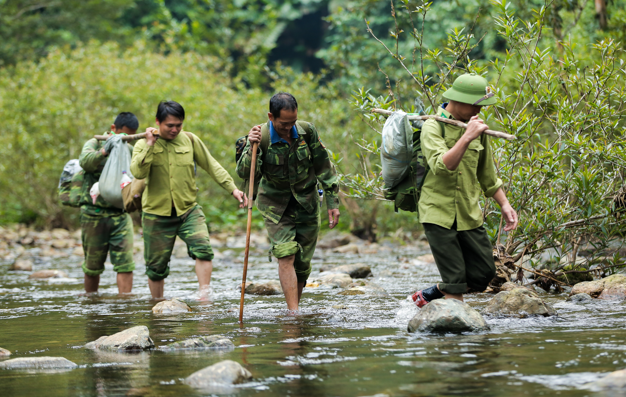 'Biệt đội bẫy ảnh' săn tìm dấu chân thú hoang- Ảnh 6. 'Biệt đội bẫy ảnh' săn tìm dấu chân thú hoang- Ảnh 6.