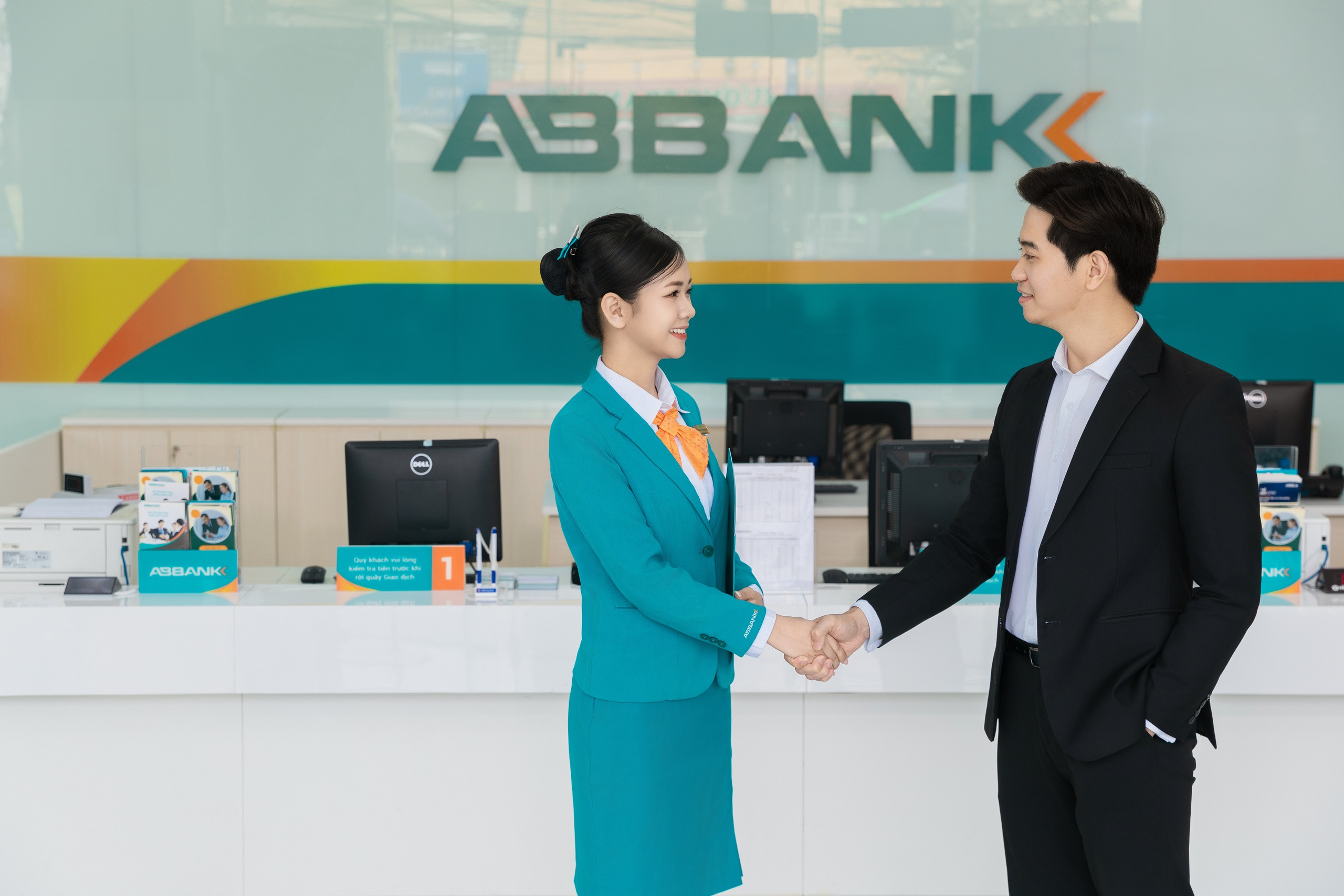 ABBANK hỗ trợ doanh nghiệp dệt may tiếp cận vốn với lãi suất từ 2,35%/năm - Ảnh 4.