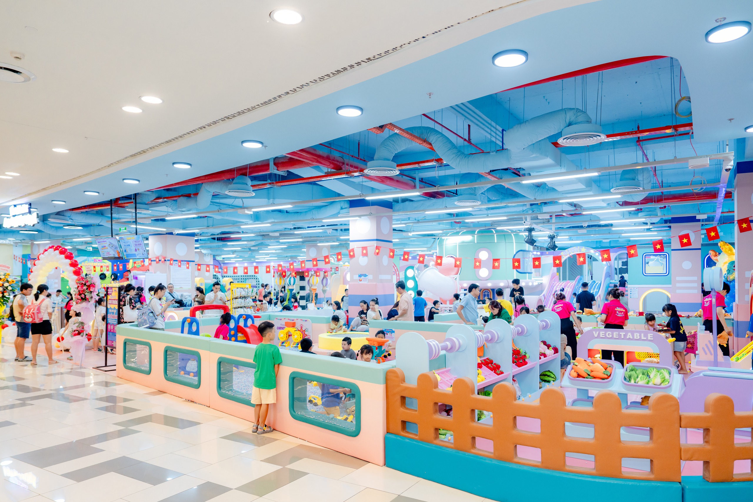 SC VivoCity kỷ niệm 10 năm là điểm hẹn niềm vui cho cả gia đình- Ảnh 3. SC VivoCity kỷ niệm 10 năm là điểm hẹn niềm vui cho cả gia đình- Ảnh 3.
