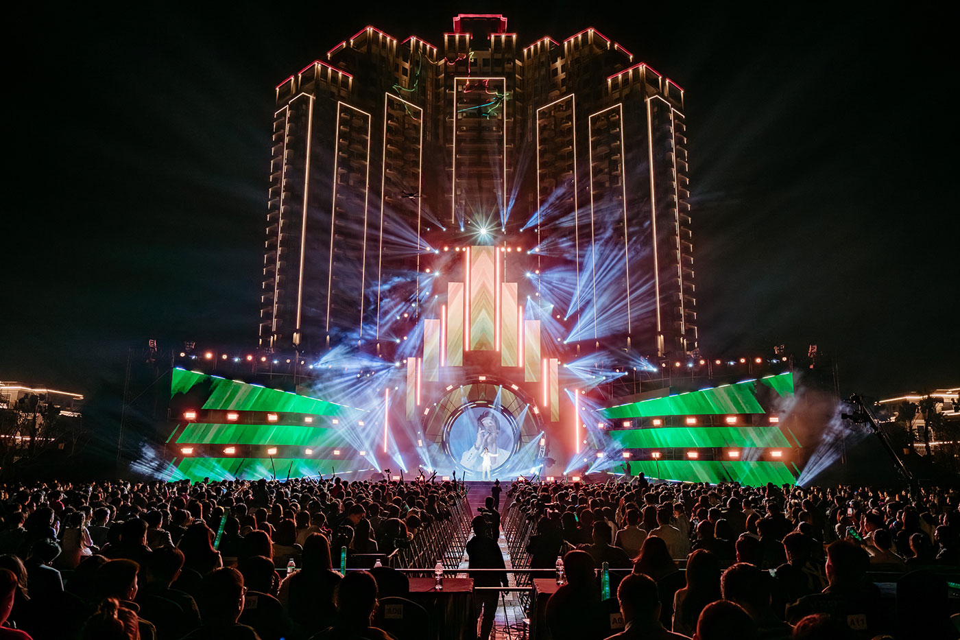 Chào năm mới giữa xanh tươi tại đại nhạc hội Countdown 2026 khắp ba miền của Ecopark - Ảnh 5.