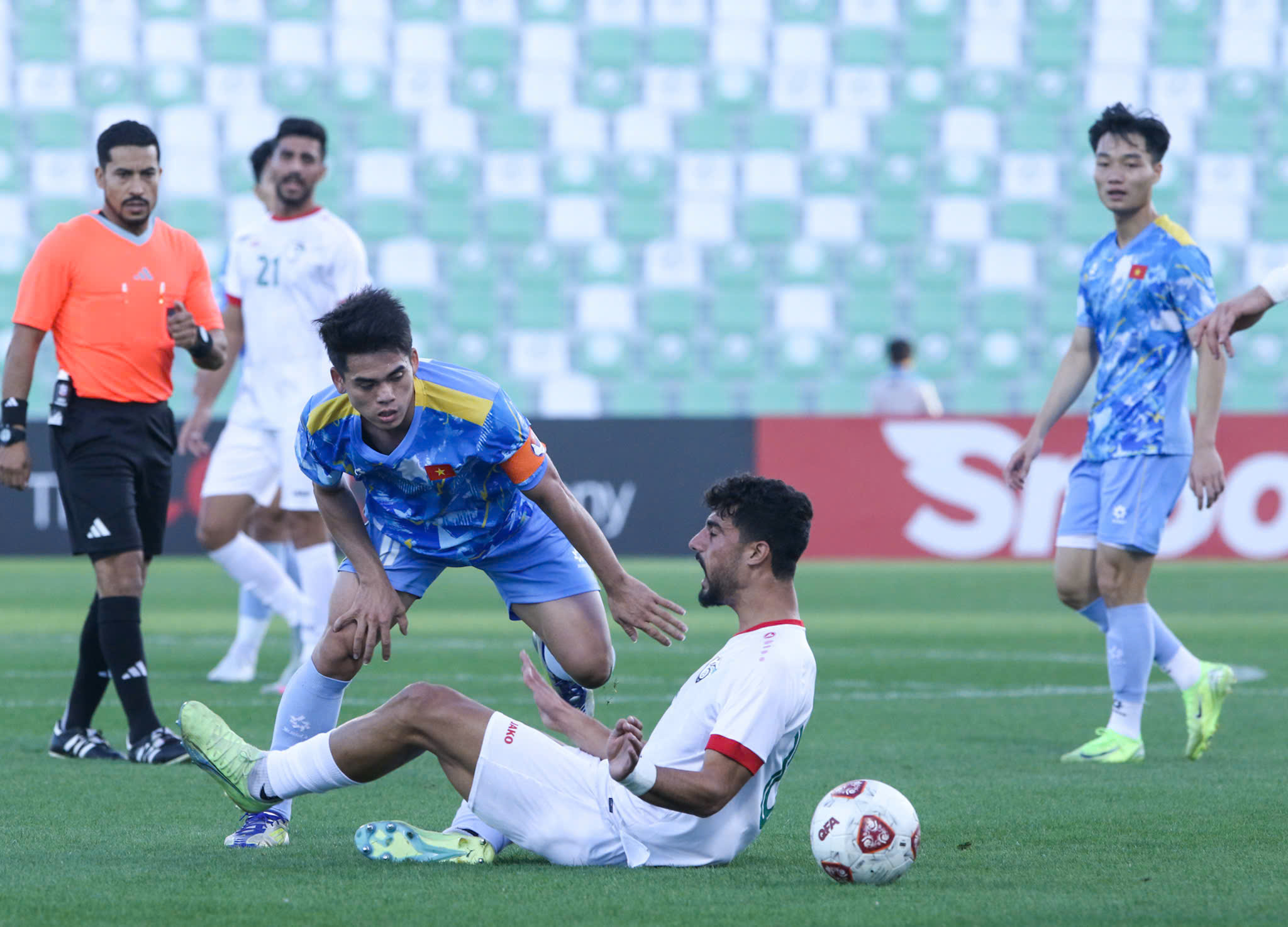 Đâu là những vấn đề ‘nóng’ của U.23 Việt Nam, HLV Kim Sang-sik tính toán chiến lược thế nào? - Ảnh 4.