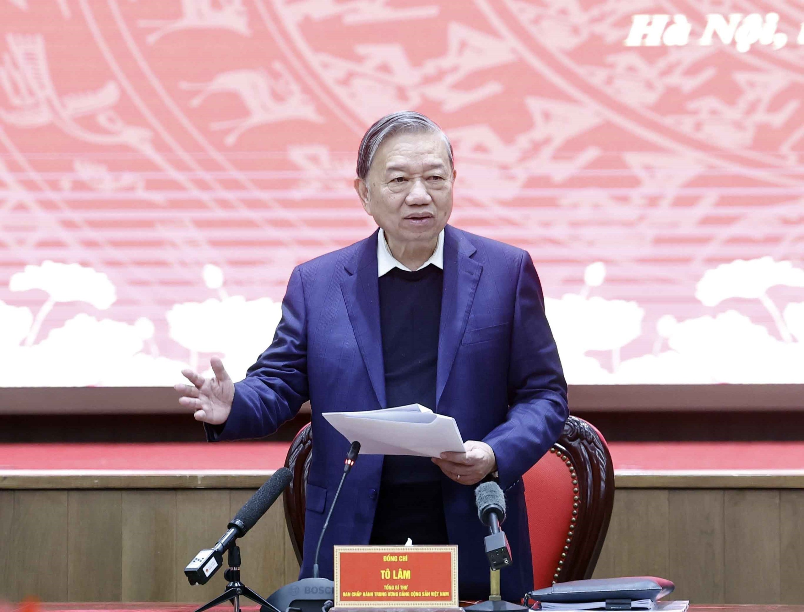 Tổng Bí thư: Giao thẩm quyền tối đa cho Hà Nội tự giải quyết 5 'điểm nghẽn' - Ảnh 1.