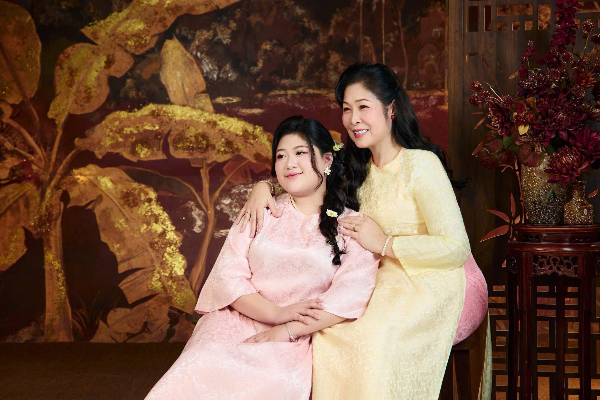 Nhan sắc gây chú ý của ái nữ nhà NSND Hồng Vân - Ảnh 2.