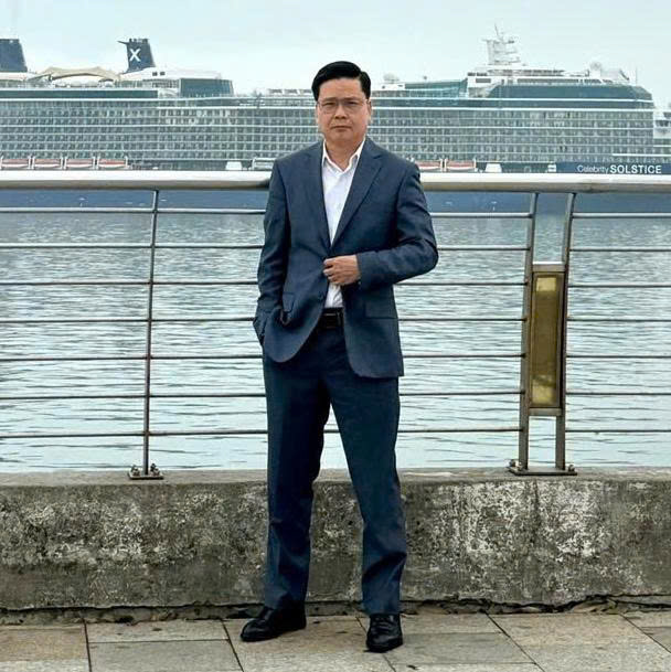 Ch&acirc;n dung Tổng gi&aacute;m đốc Đồ hộp Hạ Long vừa bị bắt  - Ảnh 1.