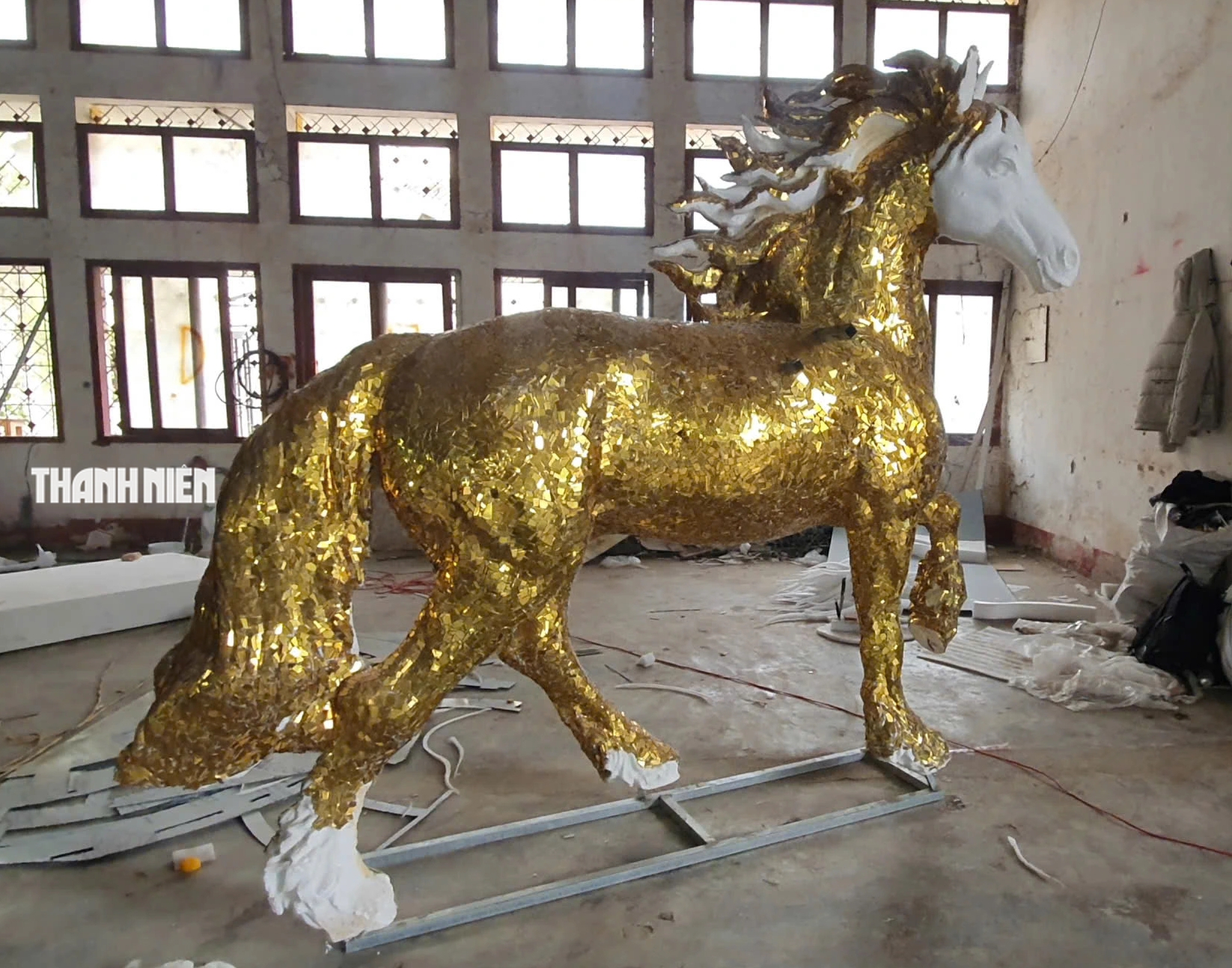 Ngắm linh vật ngựa cao 3 mét sắp 'xuất trại' của nghệ nhân Đinh Văn Tâm- Ảnh 10. Ngắm linh vật ngựa cao 3 mét sắp 'xuất trại' của nghệ nhân Đinh Văn Tâm- Ảnh 10.