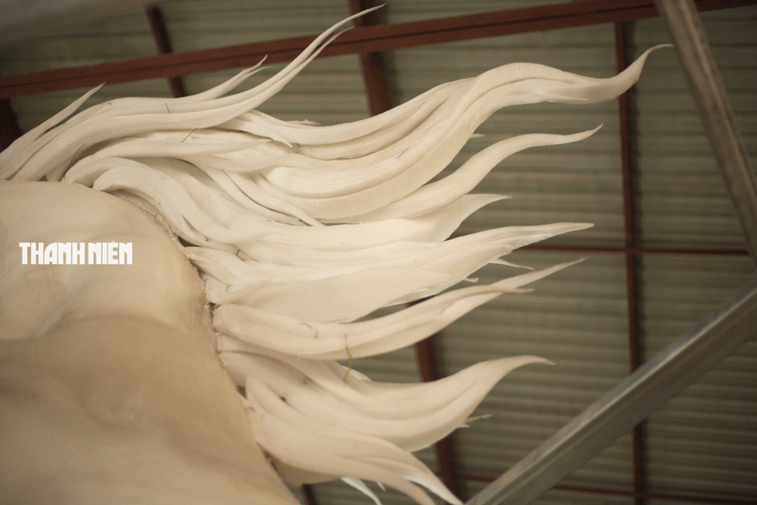 Ngắm linh vật ngựa cao 3 mét sắp 'xuất trại' của nghệ nhân Đinh Văn Tâm- Ảnh 6. Ngắm linh vật ngựa cao 3 mét sắp 'xuất trại' của nghệ nhân Đinh Văn Tâm- Ảnh 6.