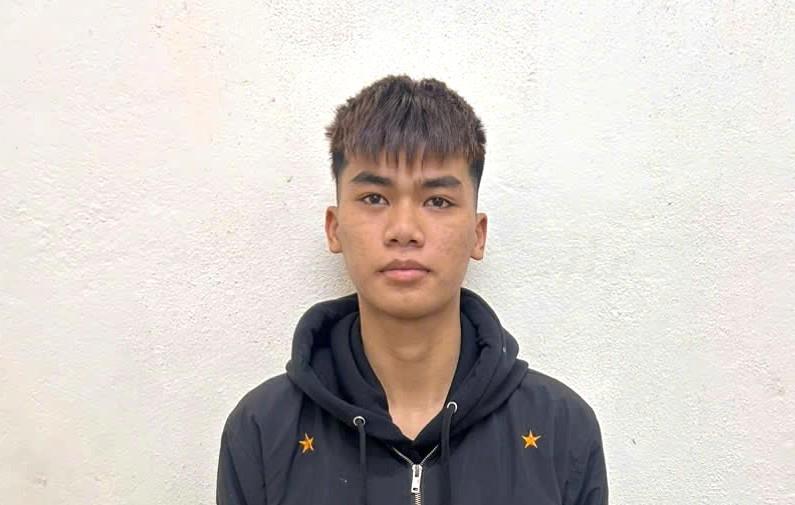 Mang hung khí rượt đuổi, chém người tới tấp vì nhầm đó là 'đối thủ'- Ảnh 2.