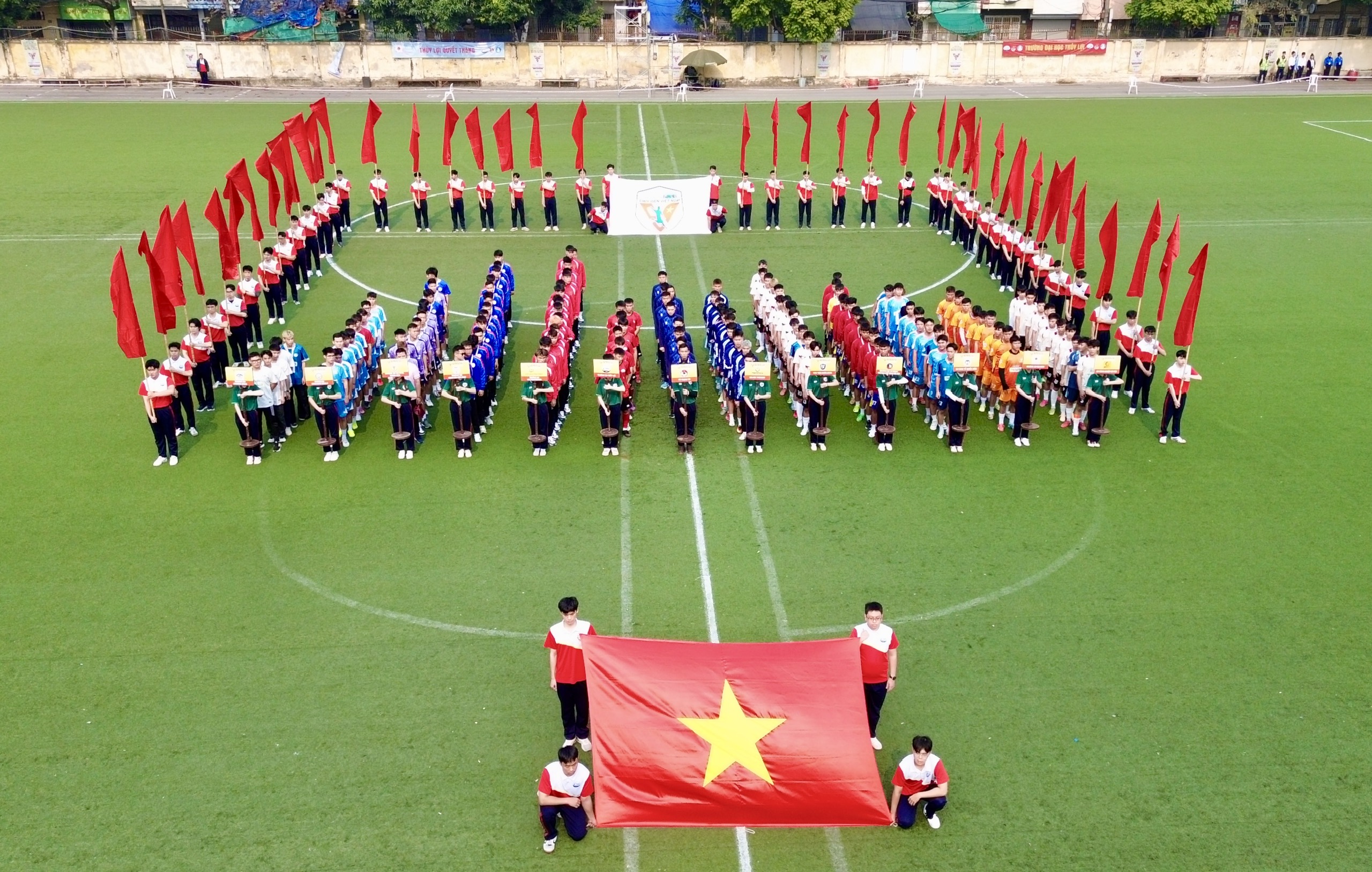 Khai mạc vòng loại phía bắc TNSV THACO cup 2026: Bùng nổ ngày hội của sinh viên!- Ảnh 1. Khai mạc vòng loại phía bắc TNSV THACO cup 2026: Bùng nổ ngày hội của sinh viên!- Ảnh 1.