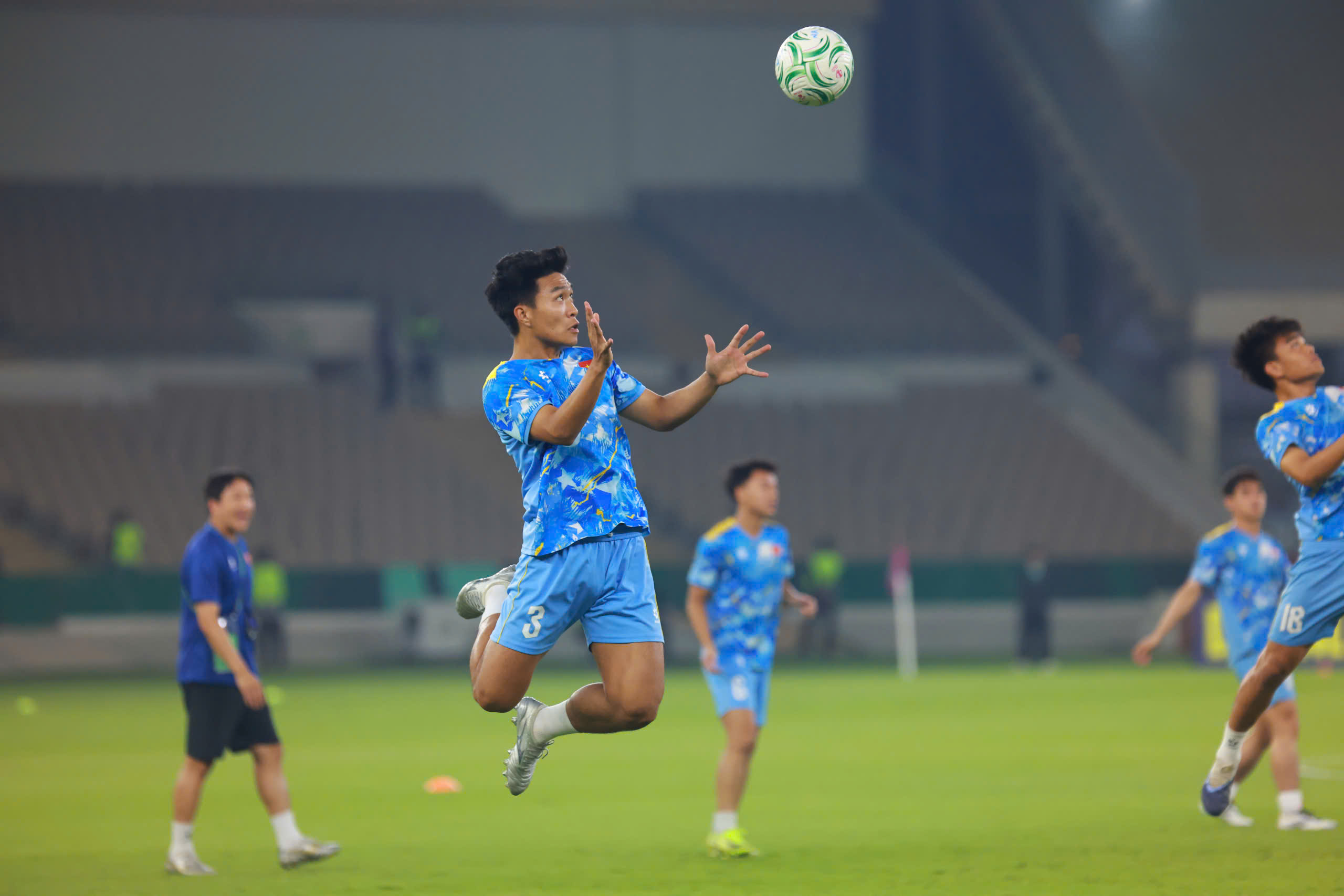 'Điềm lành' chiến thắng của U.23 Việt Nam: Nụ cười Đình Bắc- Ảnh 2. 'Điềm lành' chiến thắng của U.23 Việt Nam: Nụ cười Đình Bắc - Ảnh 3.