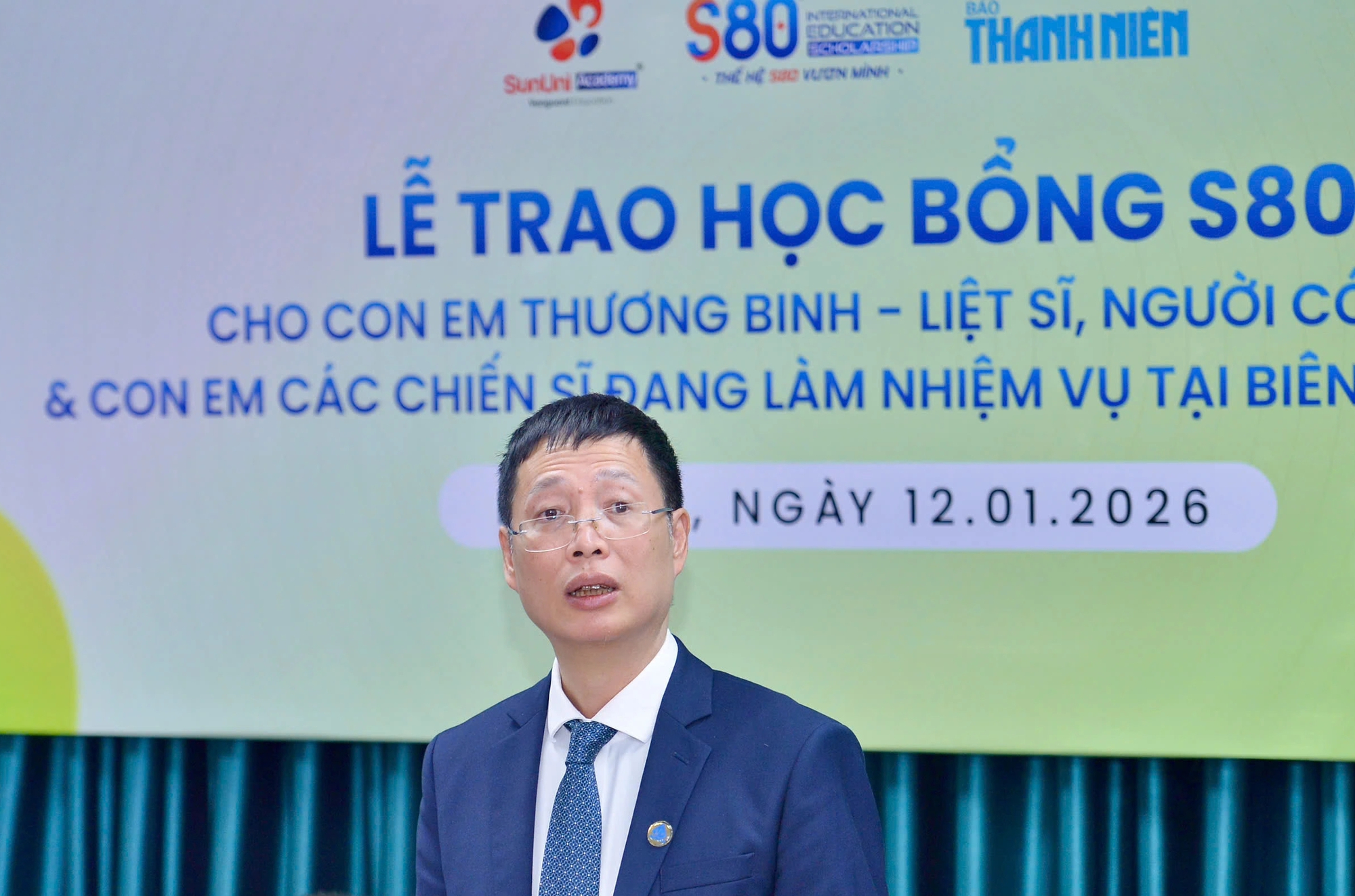 Những suất học bổng tiếng Anh đậm nghĩa t&igrave;nh - Ảnh 1.