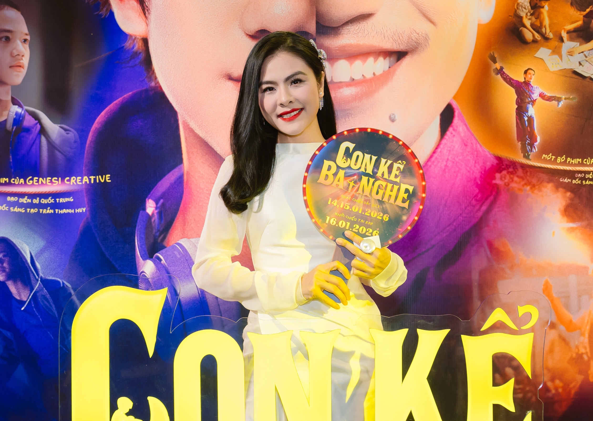 Ngọc Trinh gợi cảm tr&ecirc;n thảm đỏ ra mắt phim- Ảnh 10.