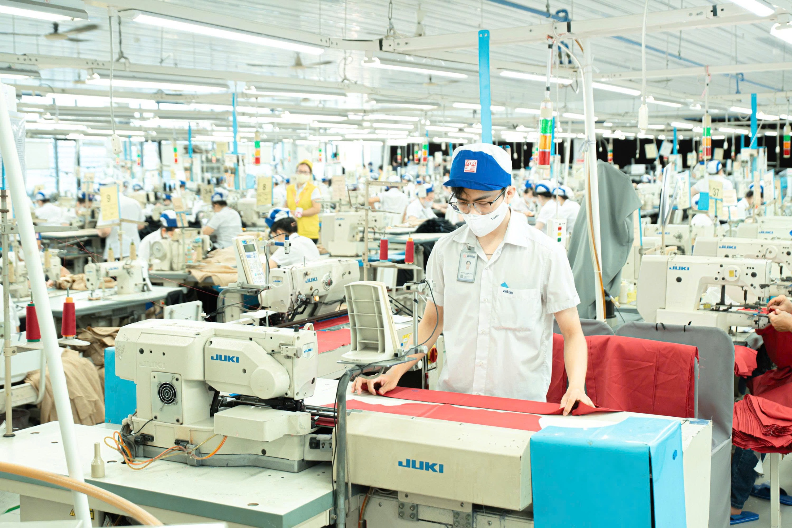 May Việt Tiến đặt mục tiêu doanh thu 1 tỉ USD vào năm 2029 - 2030- Ảnh 1.