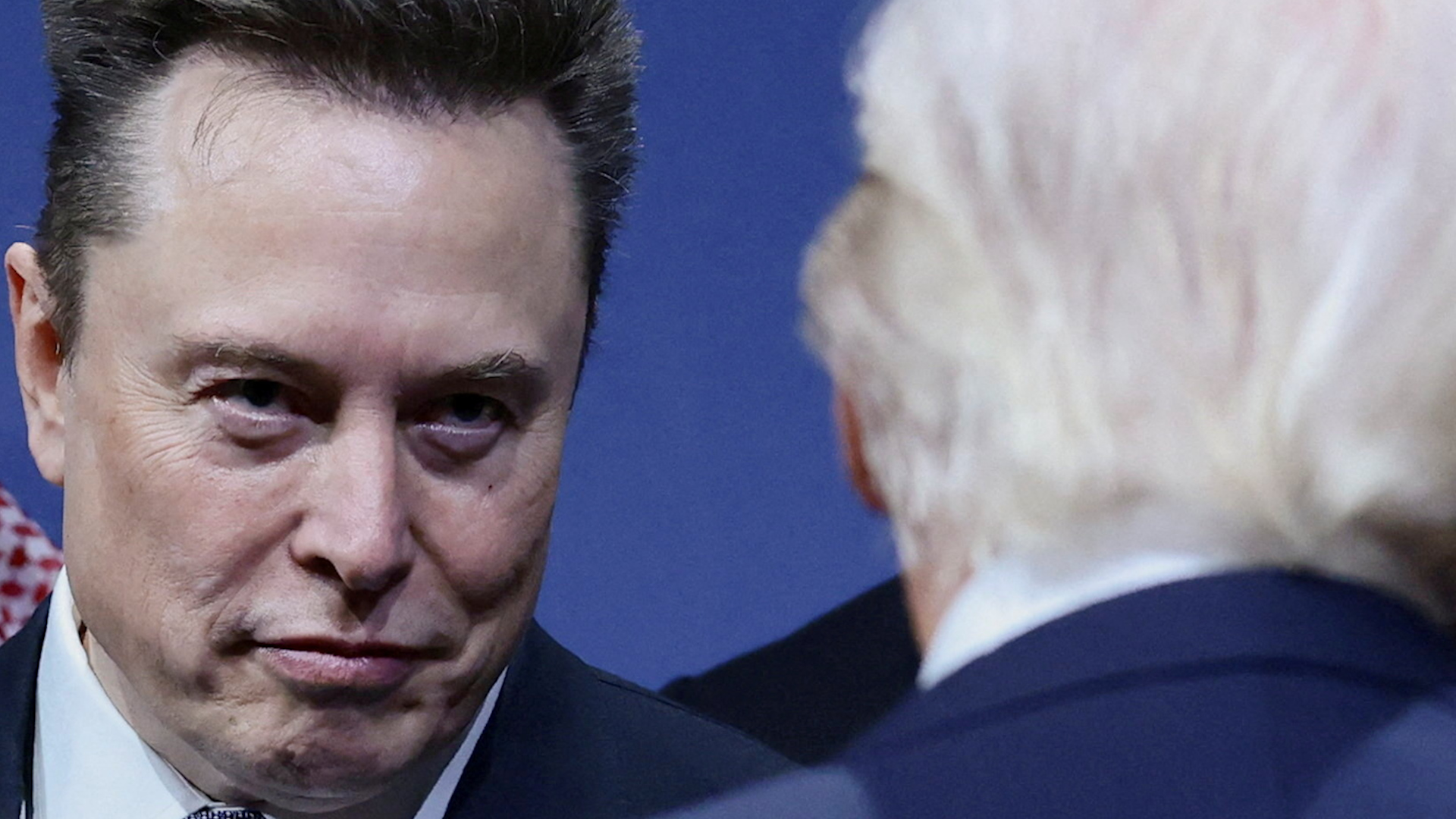 Anh điều tra mạng xã hội X về bê bối ảnh giả mạo ‘gợi dục’ - Ảnh 1.