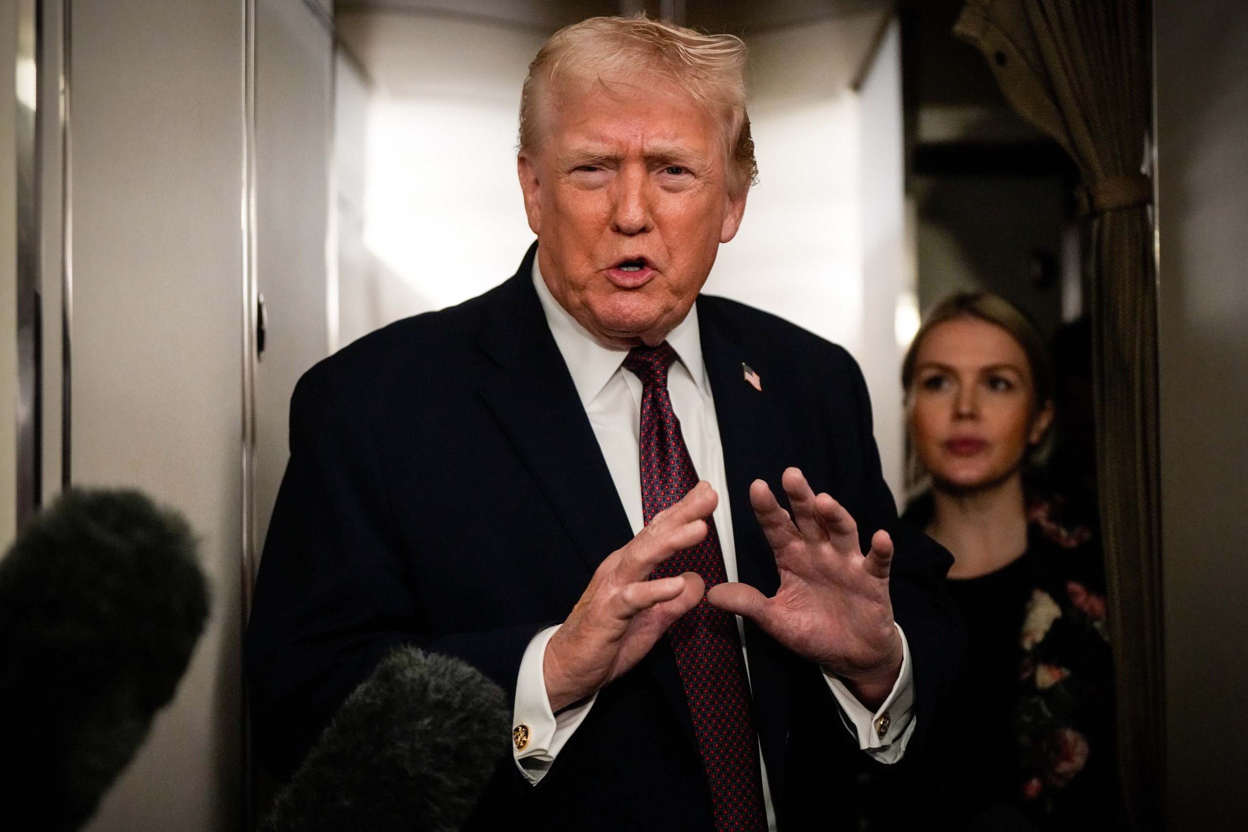 Ông Trump lo 'thảm họa' nếu tòa án tối cao bác chính sách thuế quan