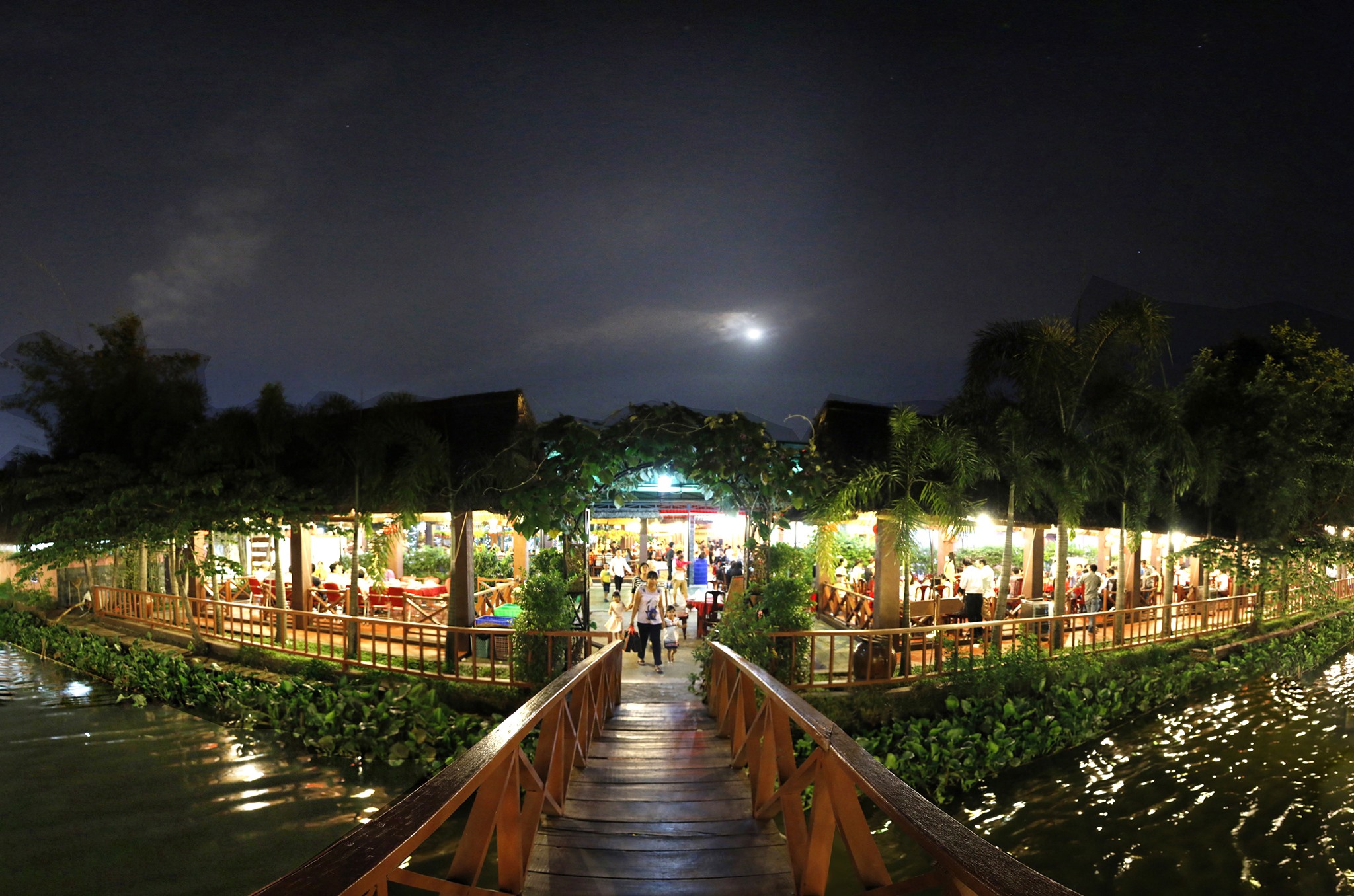 Ông chủ nhà hàng Bình Xuyên viết tâm thư trước ngày đóng cửa vĩnh viễn  - Ảnh 1.