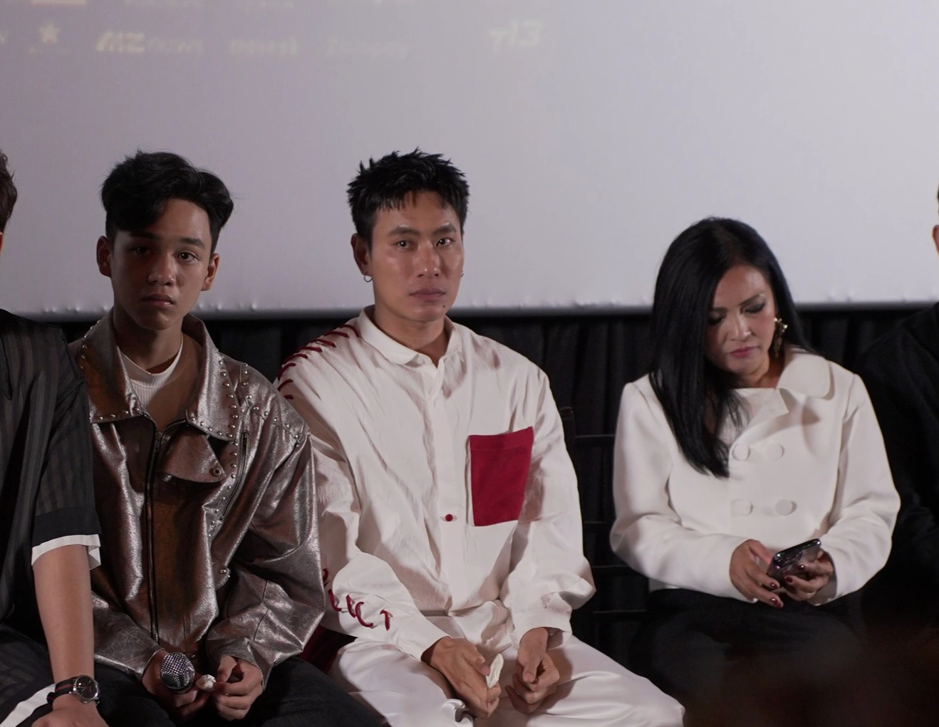 Kiều Minh Tuấn liều mạng đóng phim, khóc nức nở khi kể về cha - Ảnh 1. Kiều Minh Tuấn liều mạng đóng phim, khóc nức nở khi kể về cha - Ảnh 1.