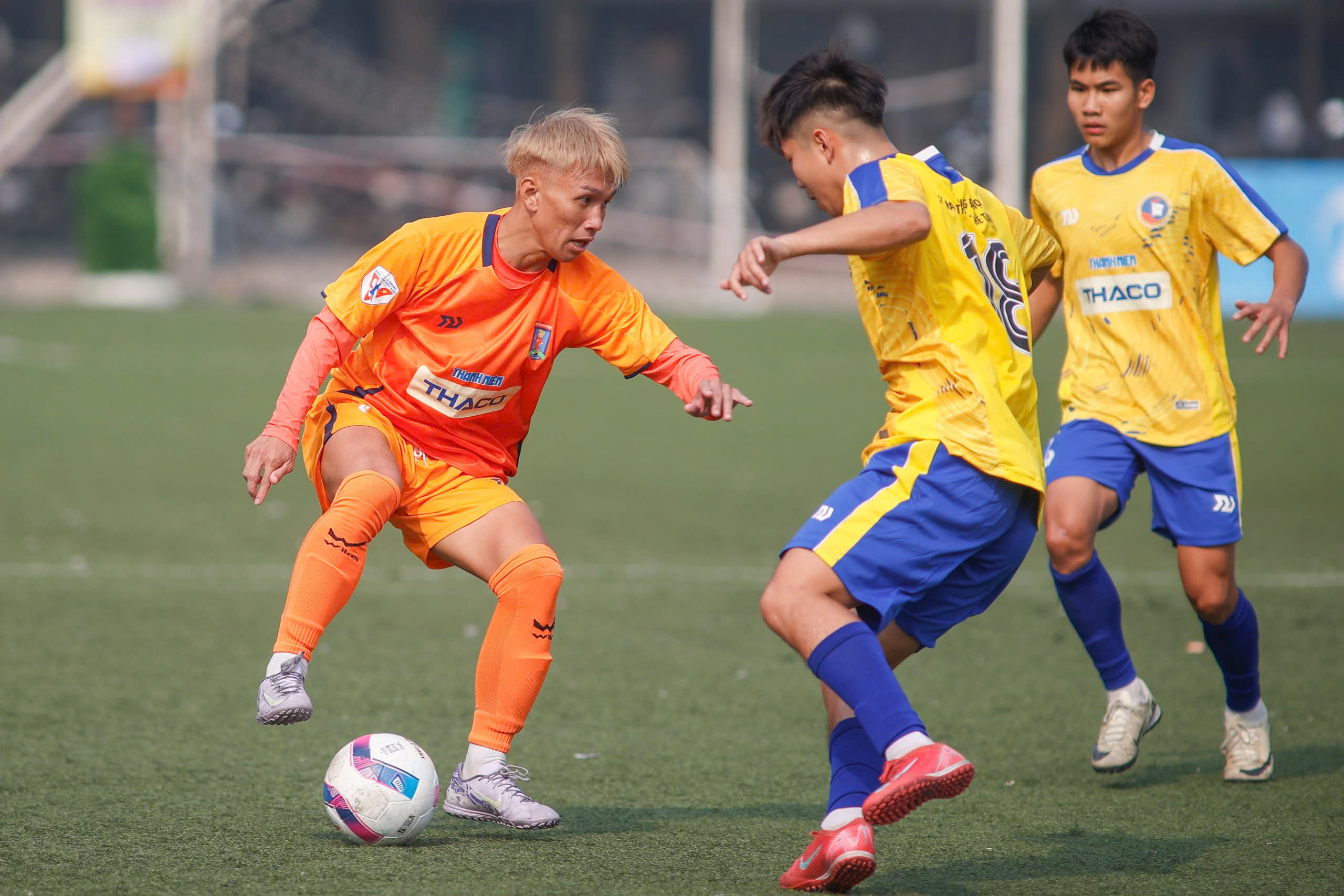 'Ngọc quý' Đông Triều của bầu Đức bay cao cùng đội Trường CĐ FPT Polytechnic- Ảnh 3. 'Ngọc quý' Đông Triều của bầu Đức bay cao cùng đội Trường CĐ FPT Polytechnic- Ảnh 3.