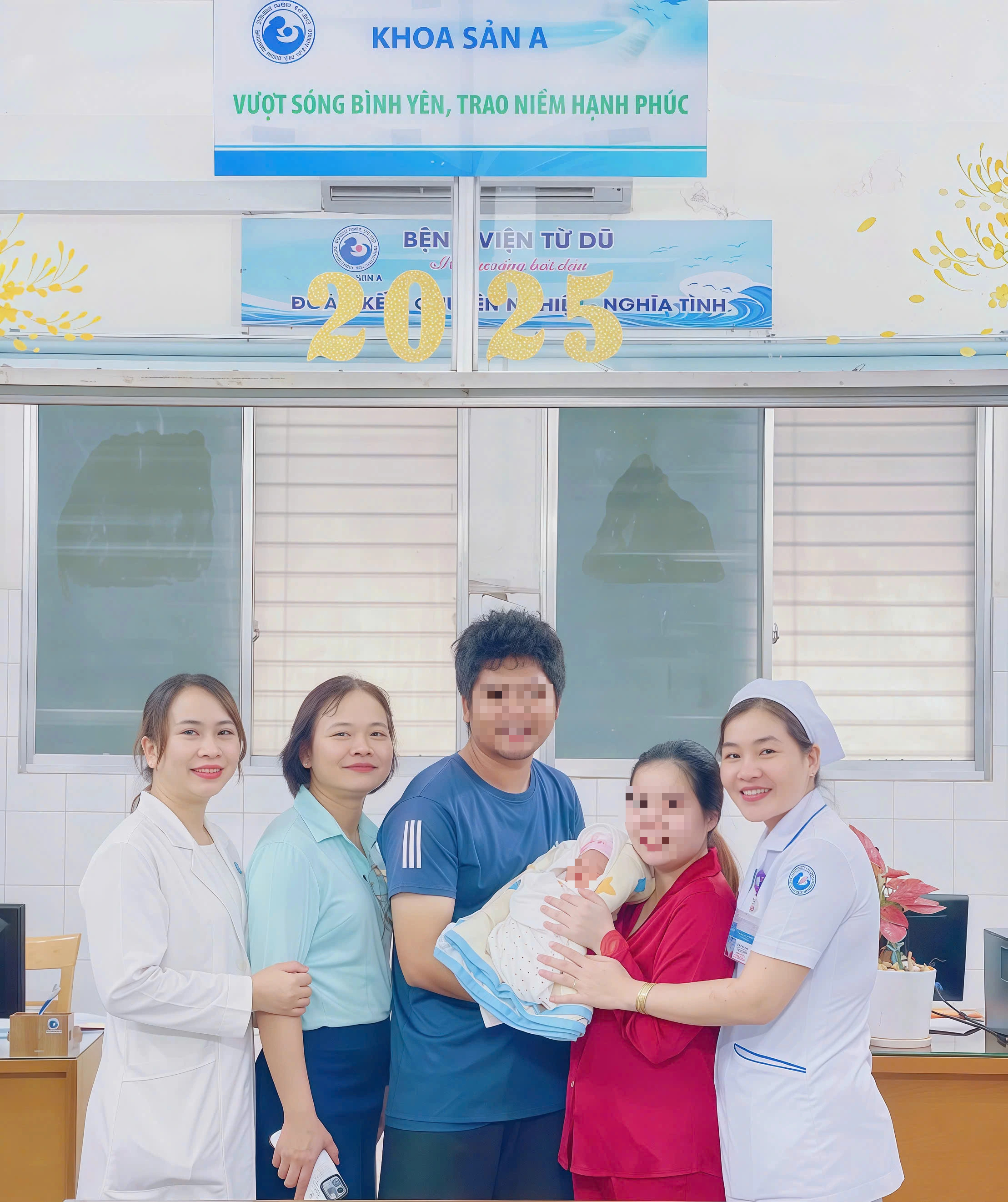 Trì hoãn sinh hơn 8 tuần để cứu em bé trong song thai có thai lưu - Ảnh 1.