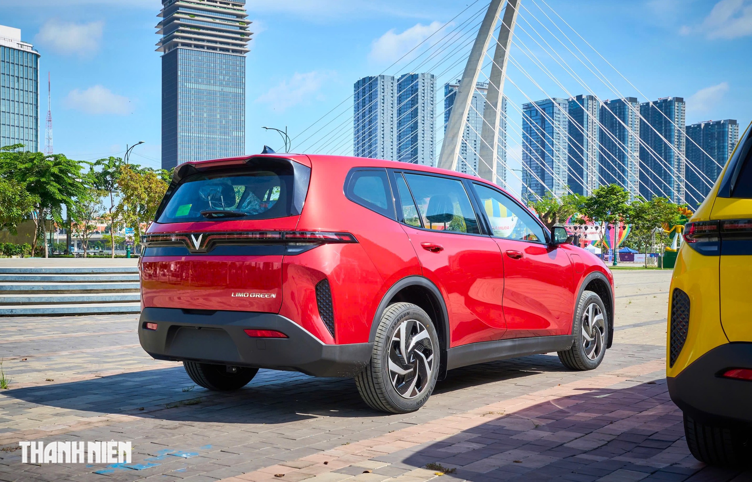 &Ocirc; t&ocirc; điện b&ugrave;ng nổ tại Việt Nam, VinFast tiếp tục sắm vai &lsquo;người dẫn dắt&rsquo; - Ảnh 2.