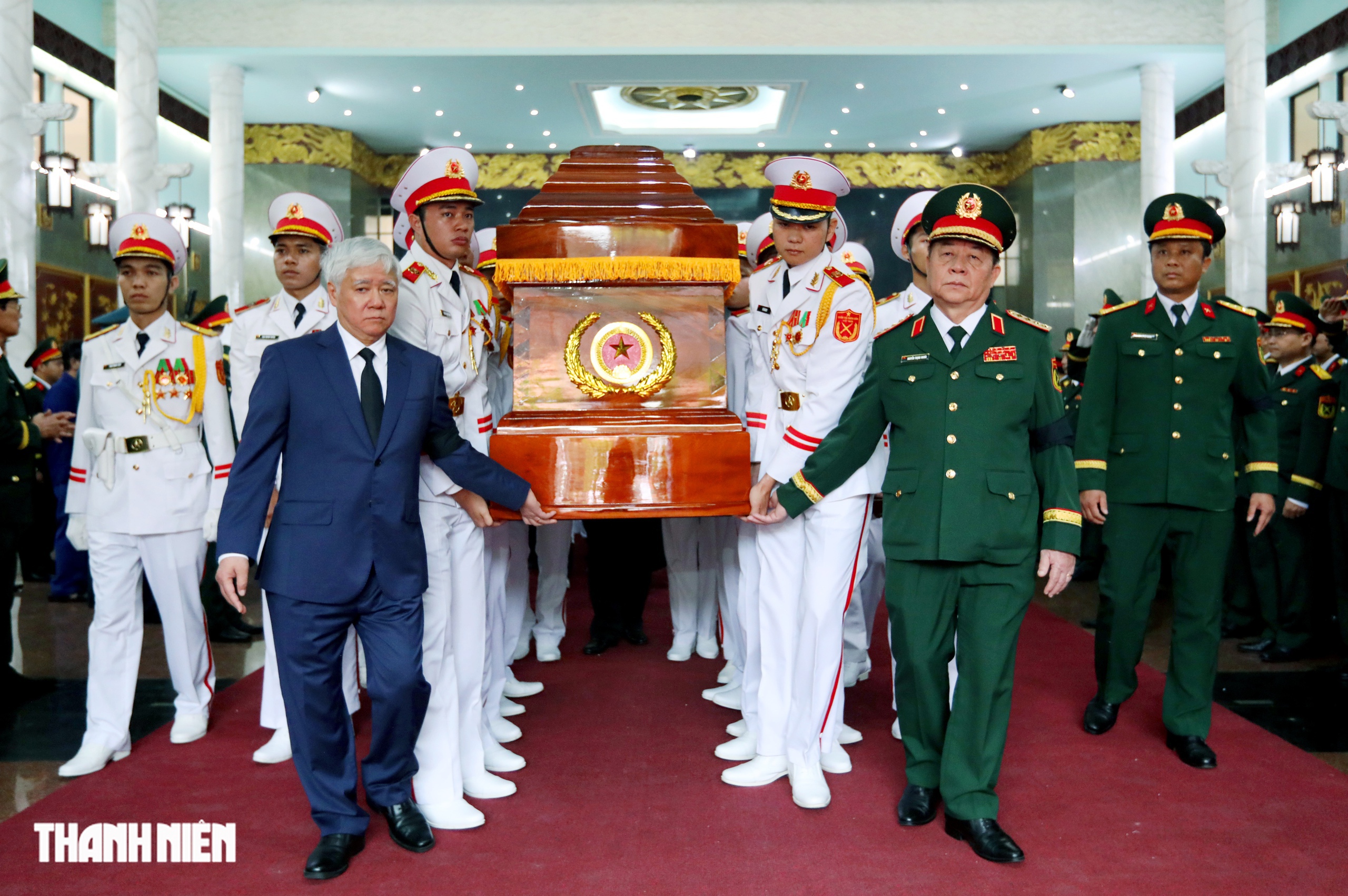 Tiễn biệt đại tướng Lê Văn Dũng, người con ưu tú của quê hương Đồng Khởi- Ảnh 8.