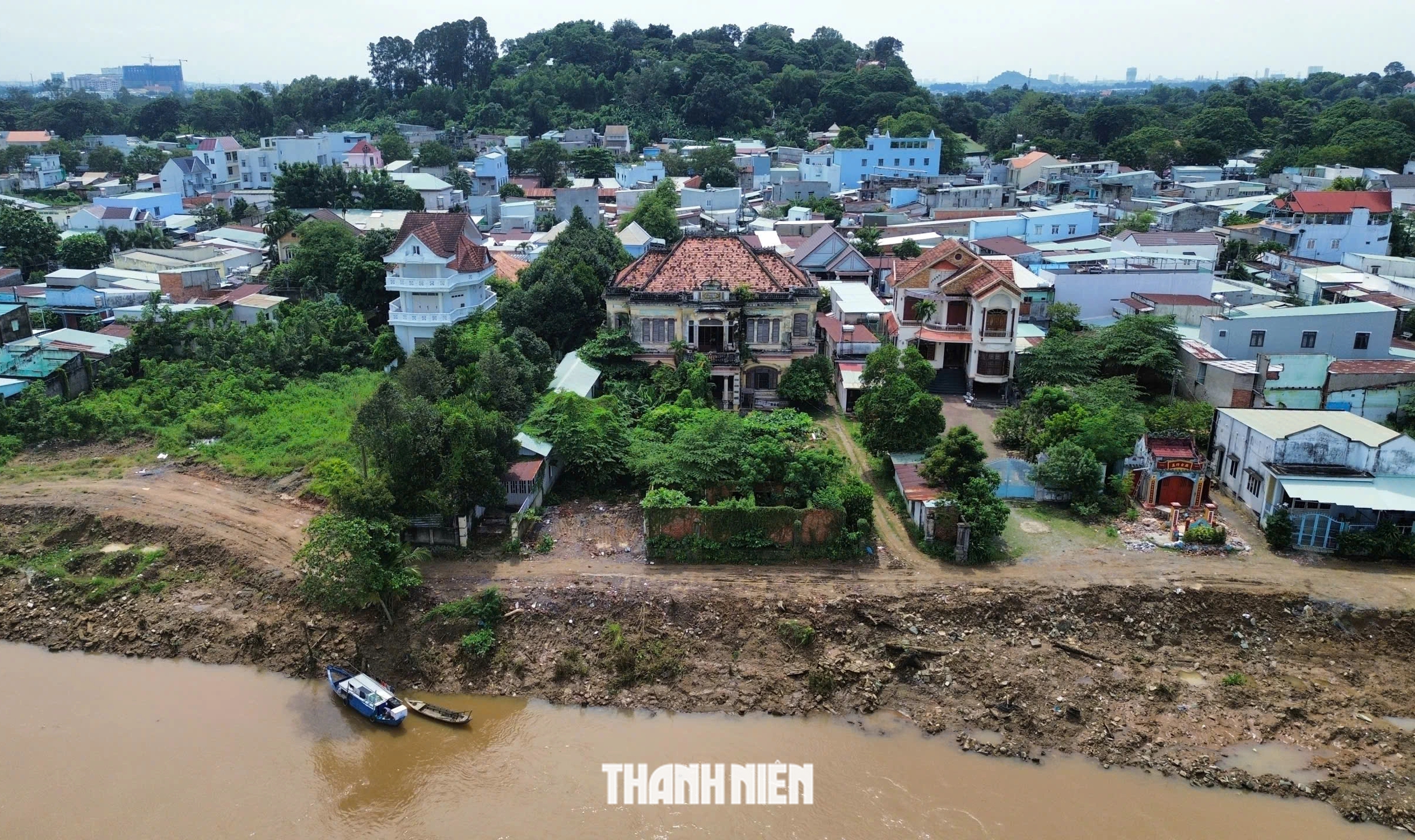 Đường ven sông Đồng Nai thông xe kỹ thuật, biệt thự 100 tuổi còn nguyên- Ảnh 6. Đường ven sông Đồng Nai thông xe kỹ thuật, biệt thự 100 tuổi còn nguyên- Ảnh 6.