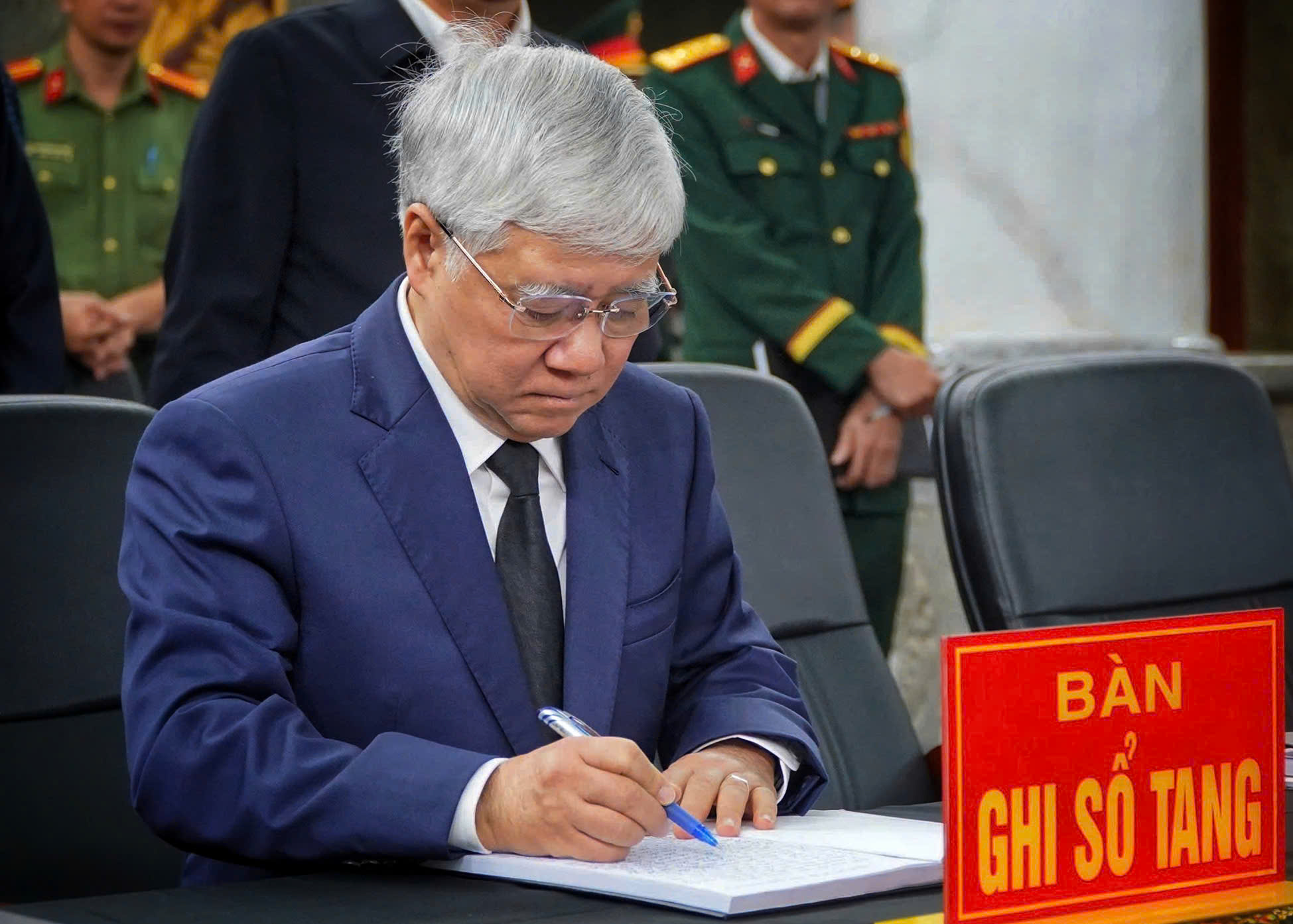 Trọng thể lễ viếng đại tướng L&ecirc; Văn Dũng - Ảnh 3.