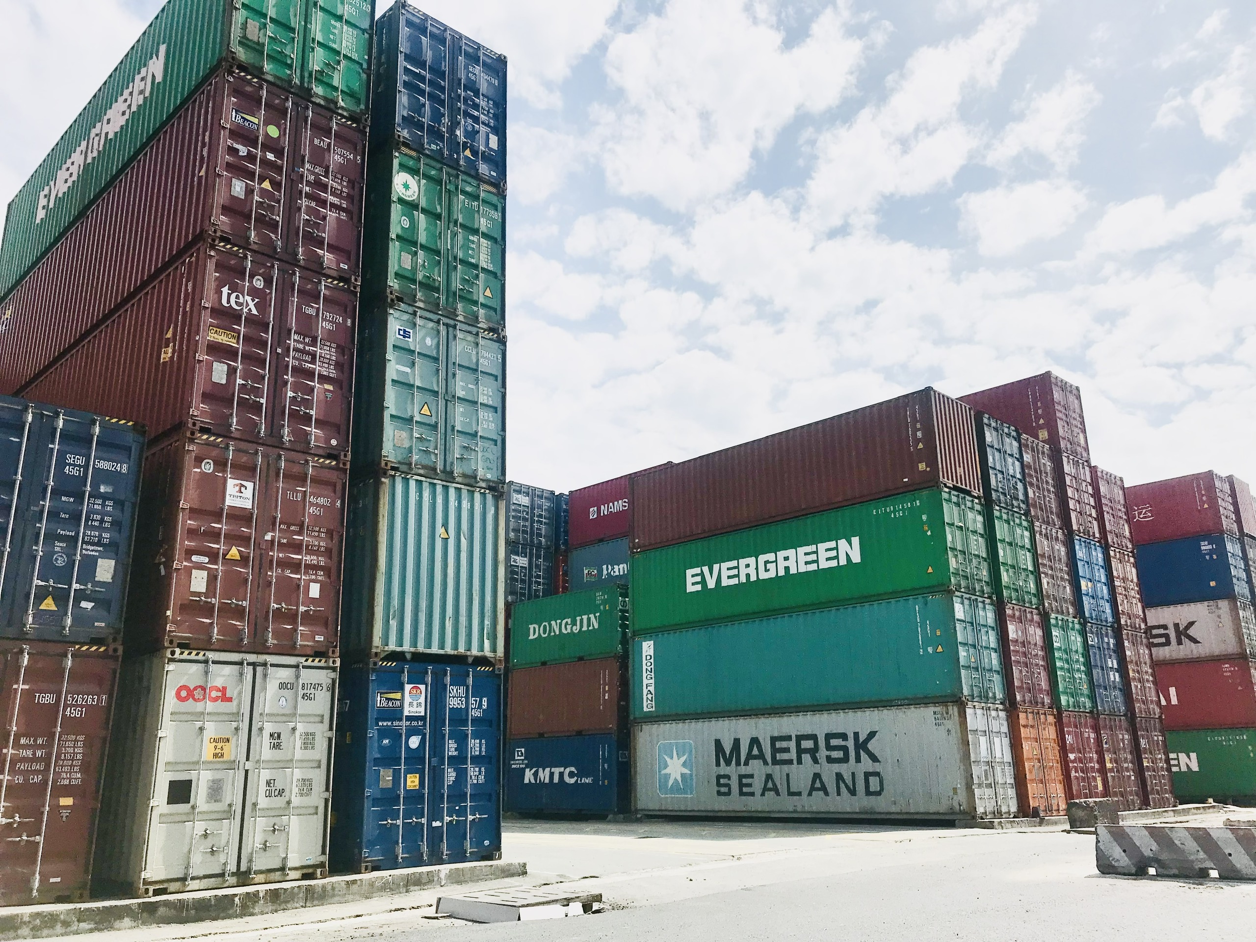 Nợ thuế hơn 600.000 đồng, 2 doanh nghiệp bị cưỡng chế ngưng thủ tục hải quan- Ảnh 1.