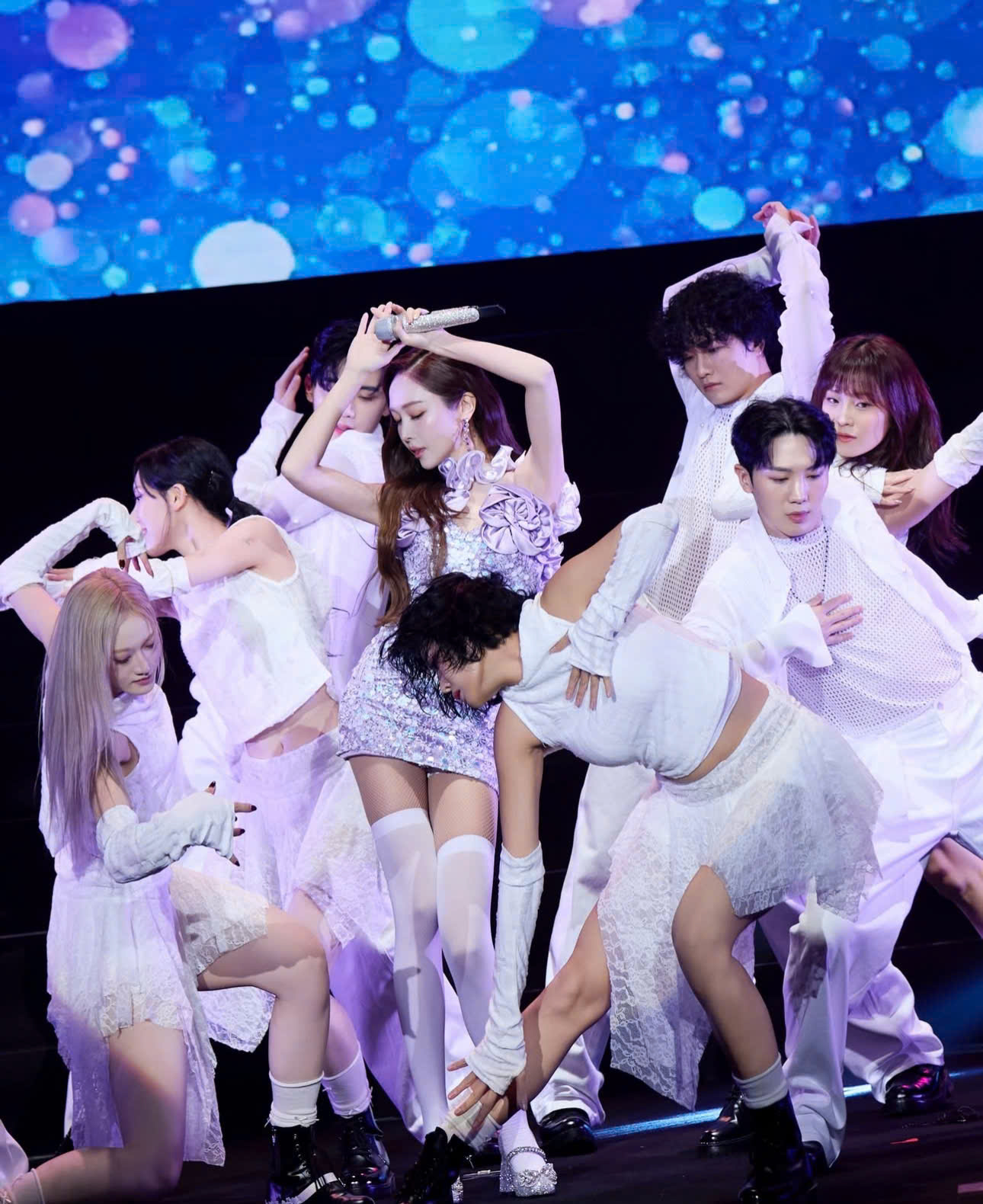 Jessica bị cáo buộc lợi dụng danh tiếng của SNSD - Ảnh 1.