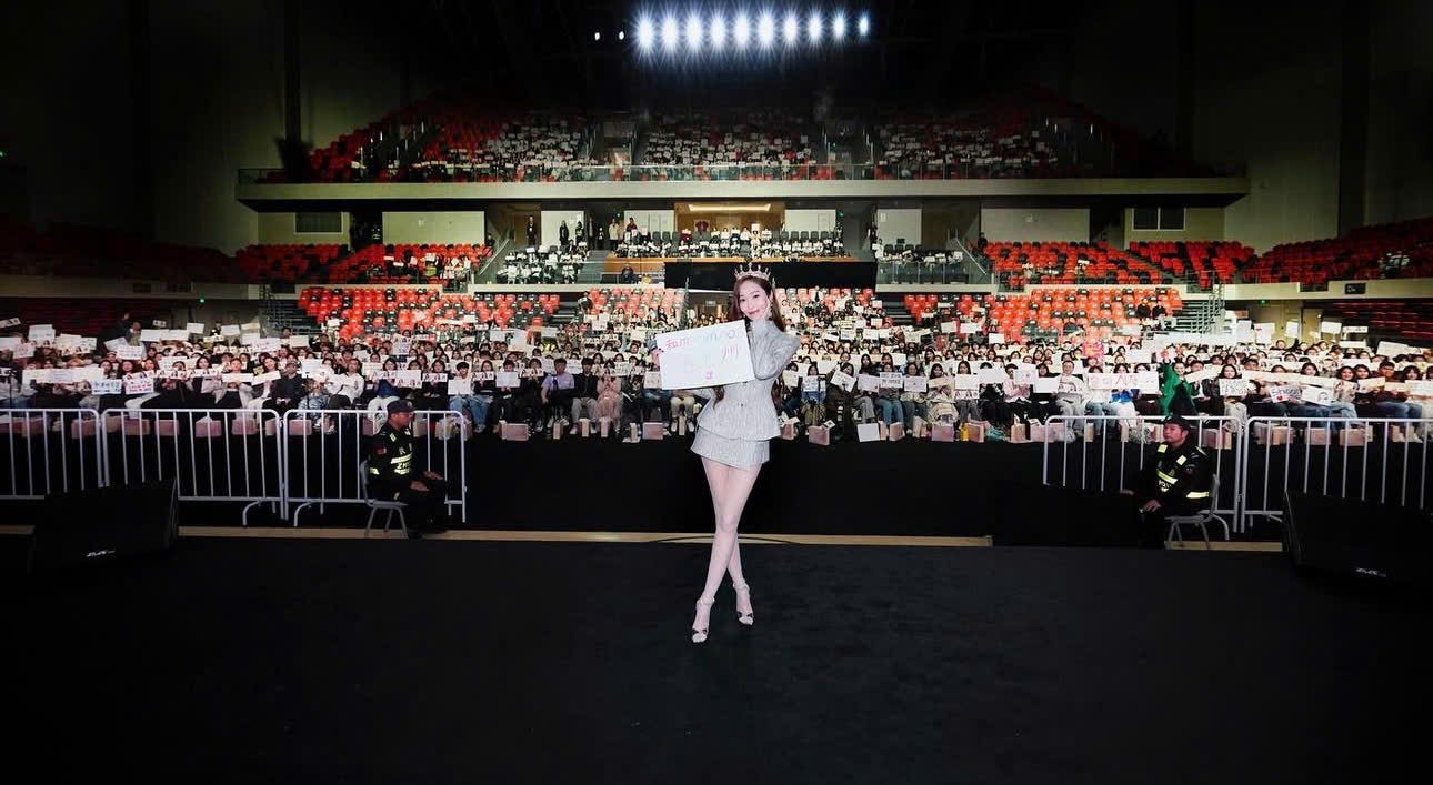 Jessica bị cáo buộc lợi dụng danh tiếng của SNSD - Ảnh 2.