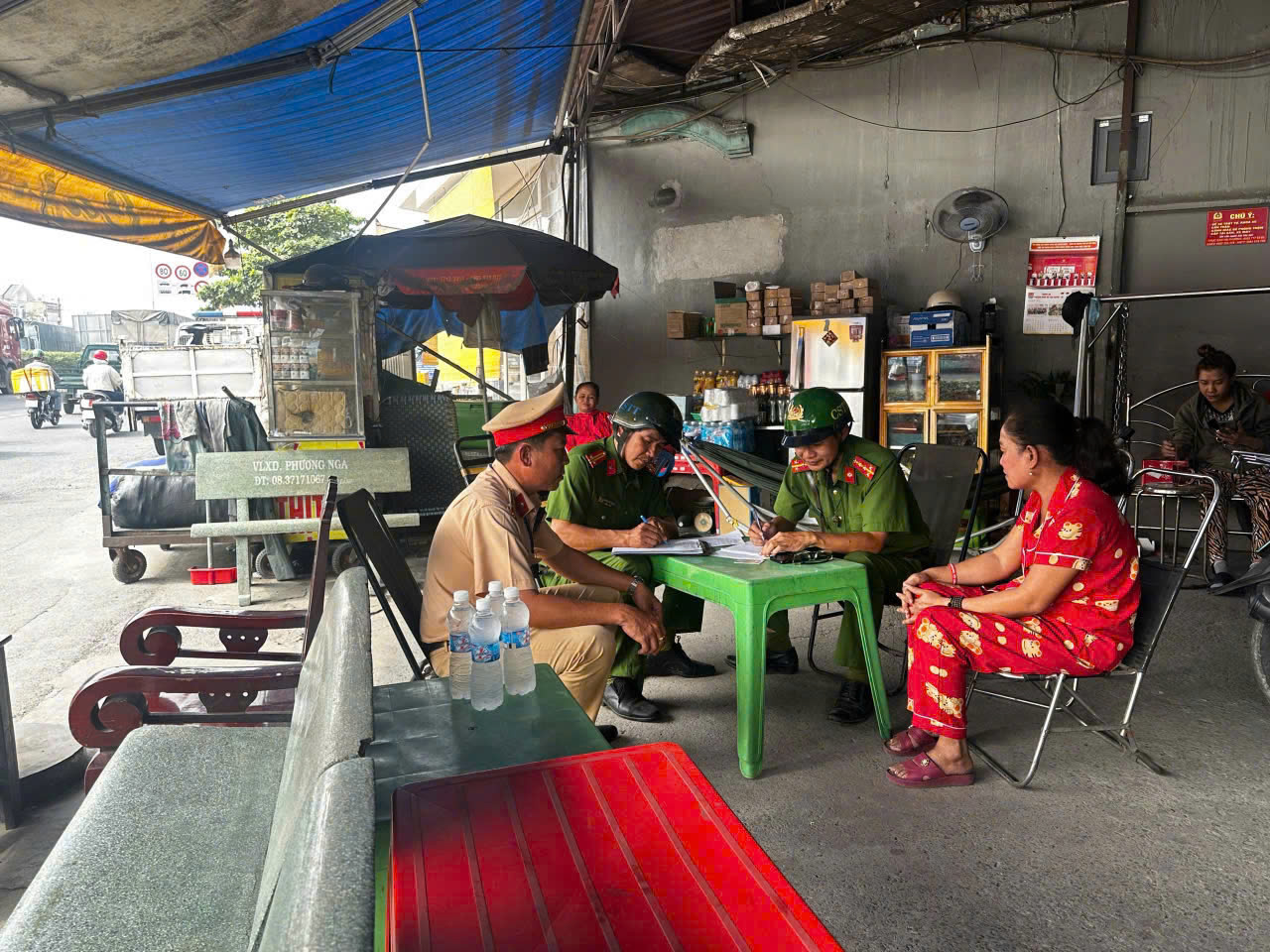 Những lỗi xe khách bị CSGT TP.HCM phạt nặng mà nhiều tài xế không ngờ - Ảnh 2.