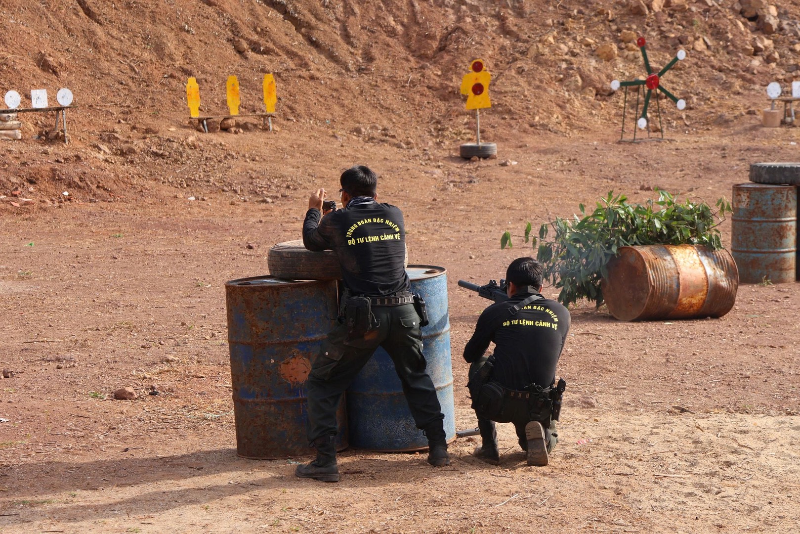 Bộ Tư lệnh Cảnh vệ chọn sĩ quan ưu tú bảo vệ Đại hội XIV của Đảng - Ảnh 2.