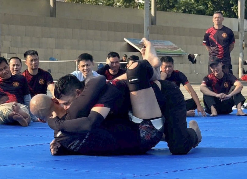 Bộ Tư lệnh Cảnh vệ chọn sĩ quan ưu tú bảo vệ Đại hội XIV của Đảng - Ảnh 3.