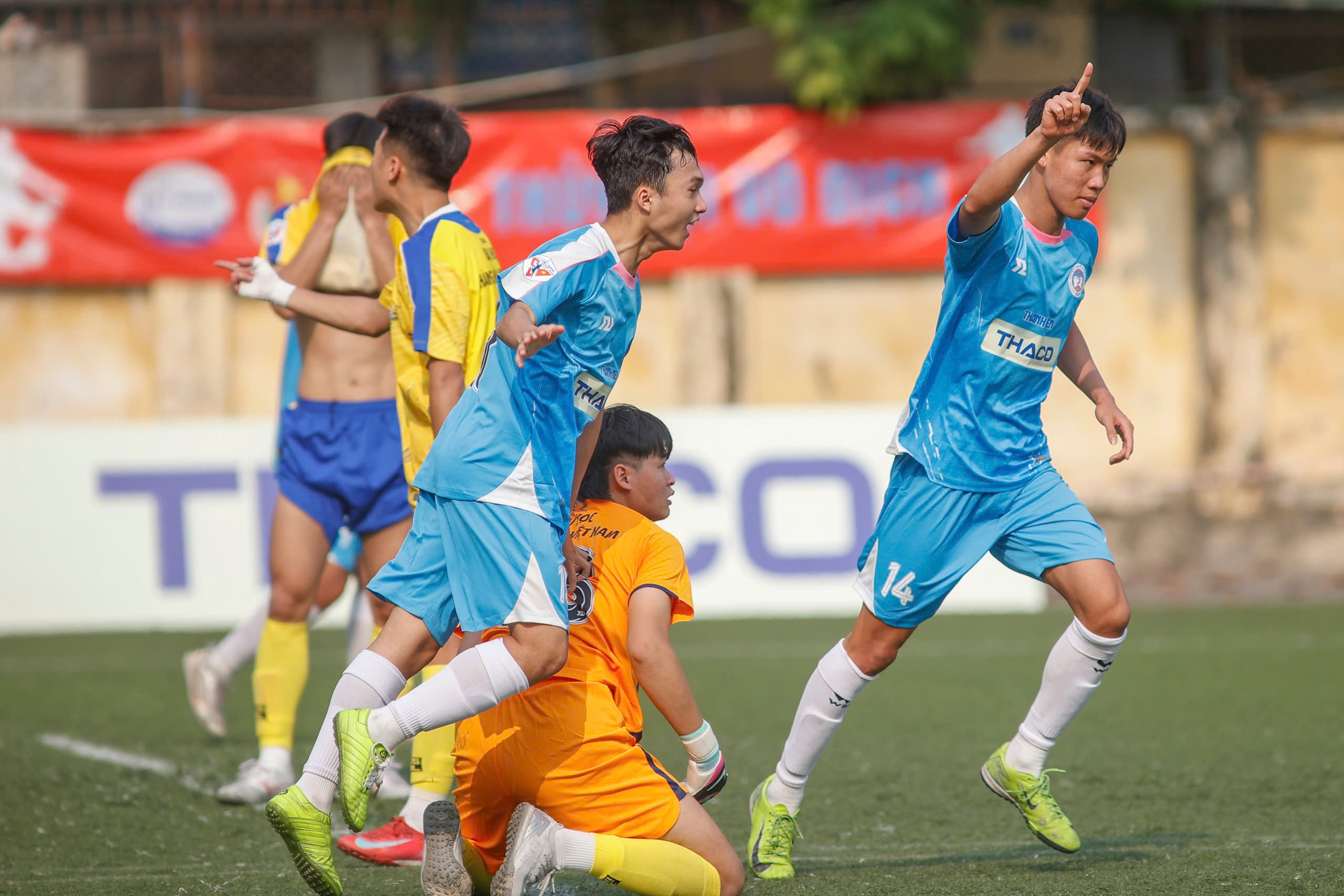 ĐH Kinh tế quốc d&acirc;n: Đ&aacute; phạt g&oacute;c bằng cảm hứng U.23 Việt Nam v&agrave; Arsenal- Ảnh 4.